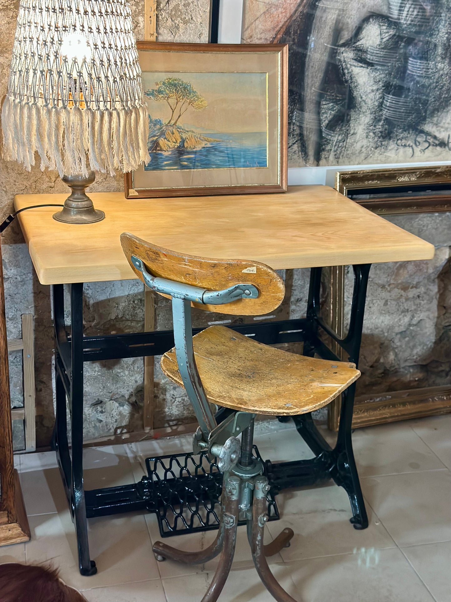 Table piètement machine à coudre