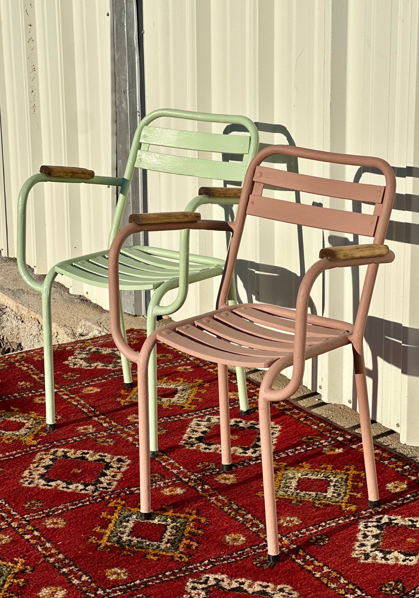 Paire de fauteuils TOLIX