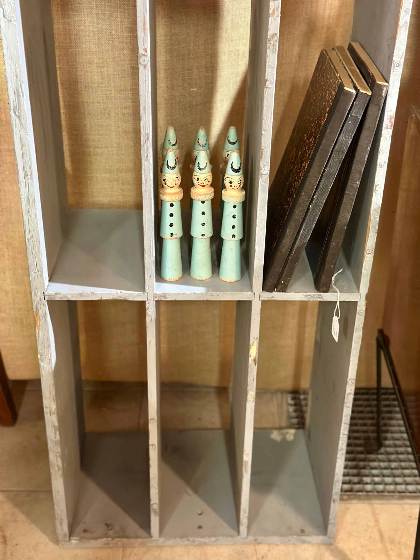 Mini meuble de métier à casiers