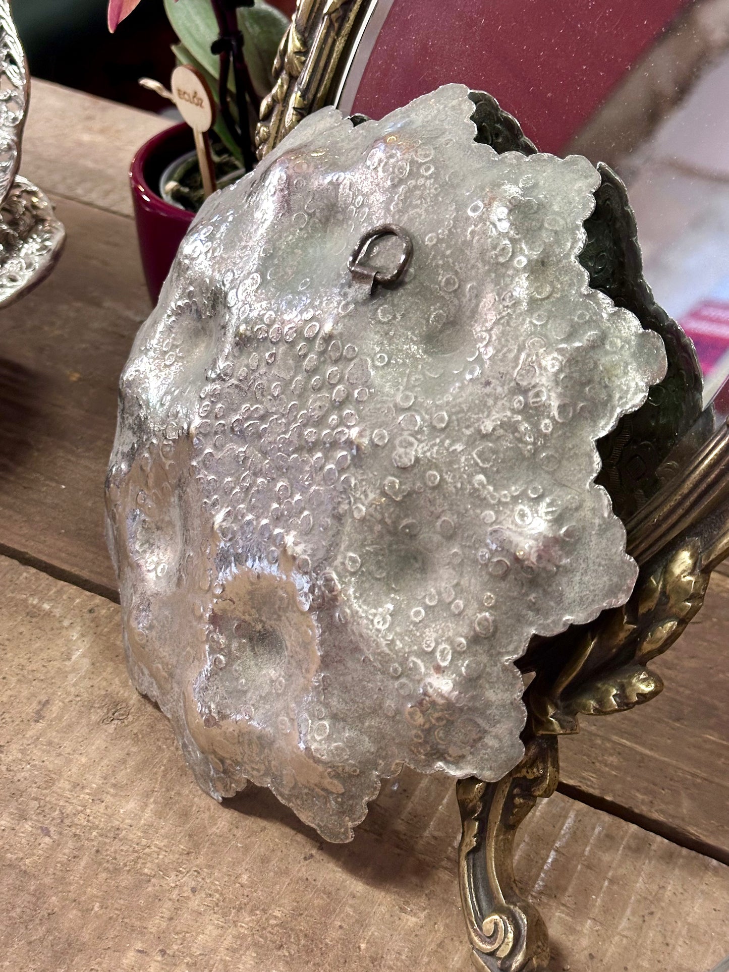 Assiette décorative métal argenté