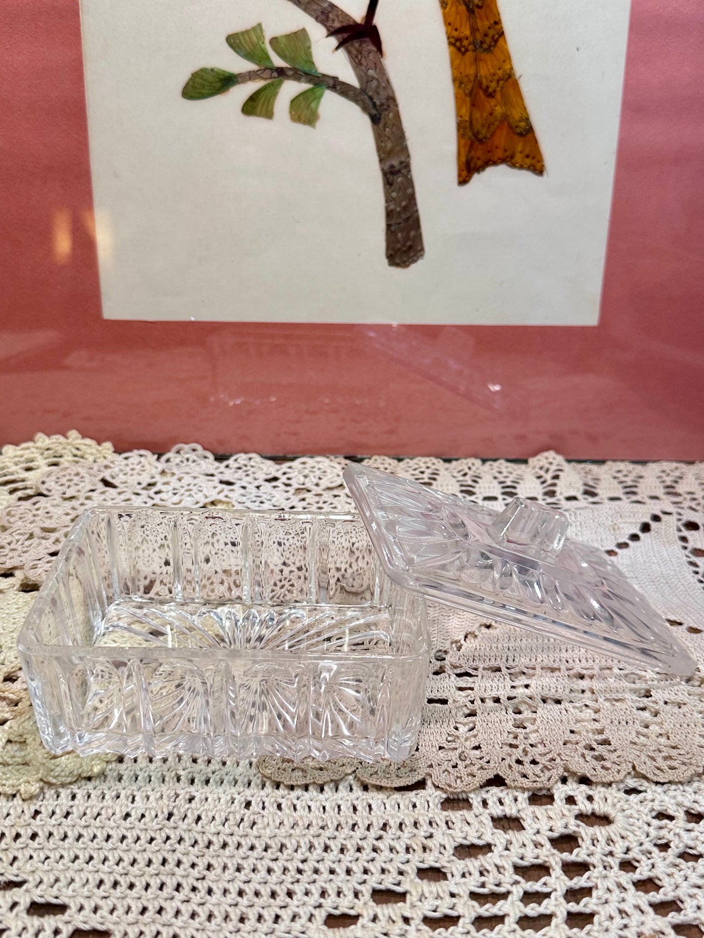 Boite à bijoux en verre moulé