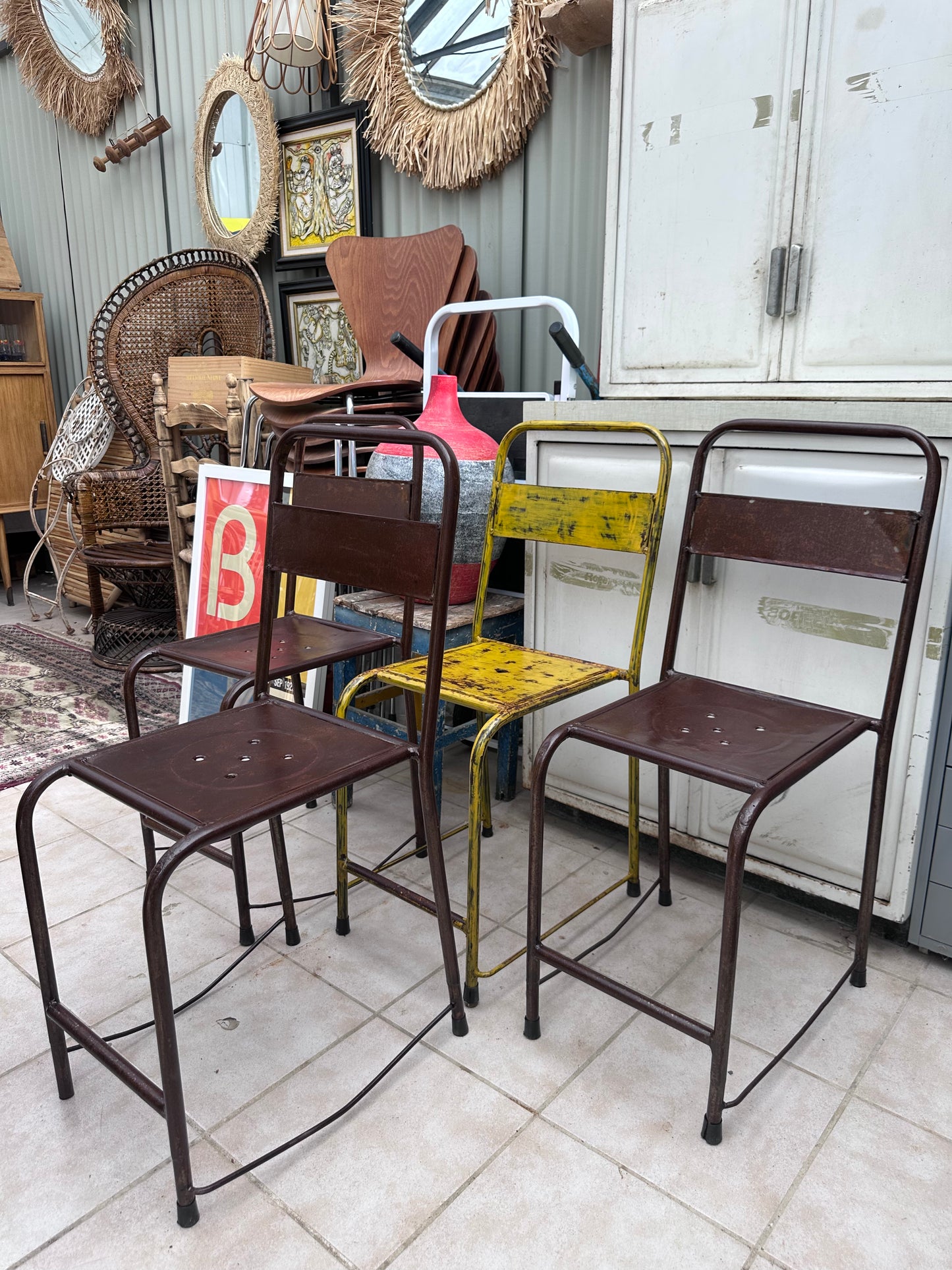 4 chaises d'atelier vintage en métal