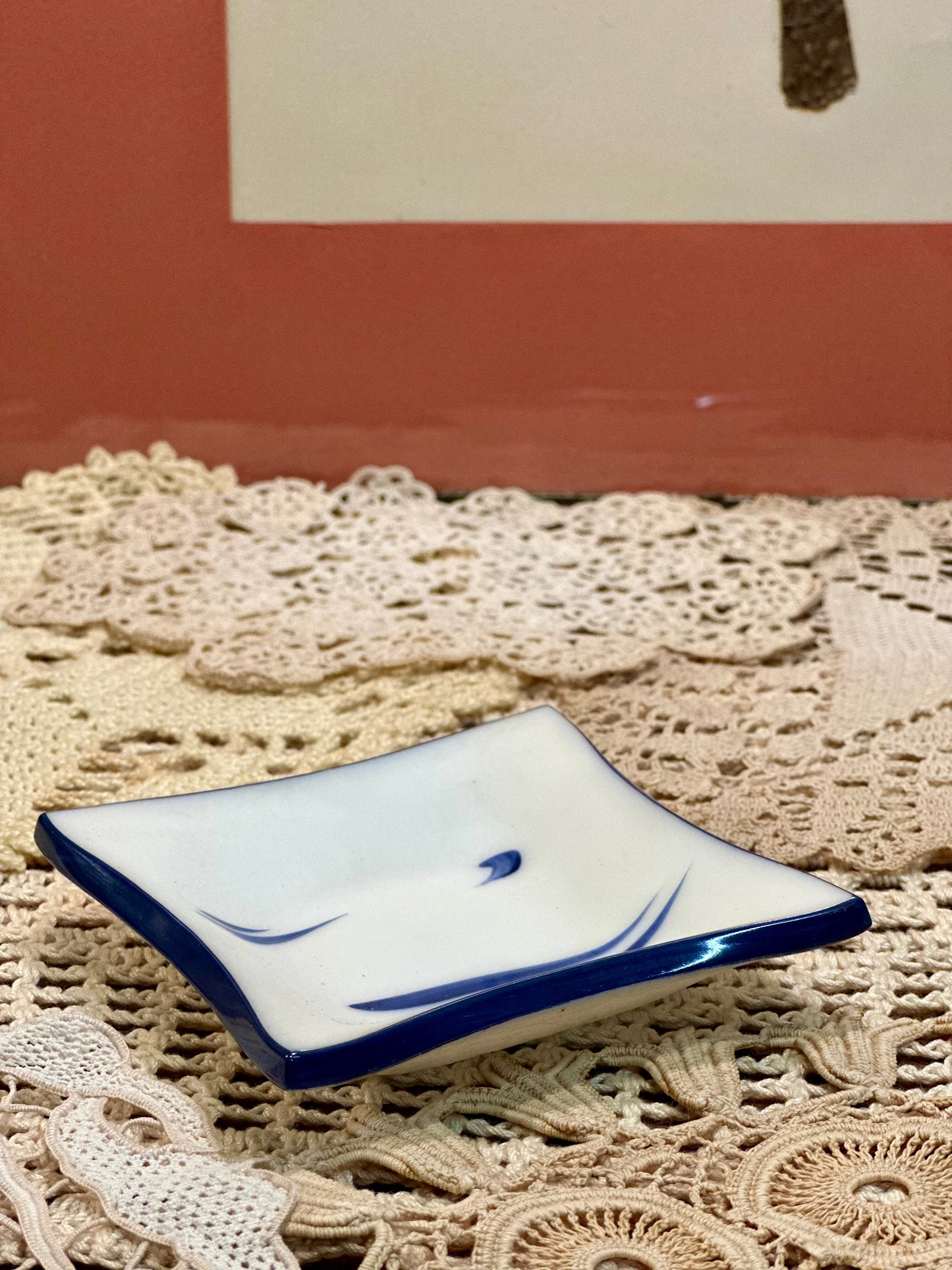 Coupelle publicitaire en opaline Bernard Gilbert