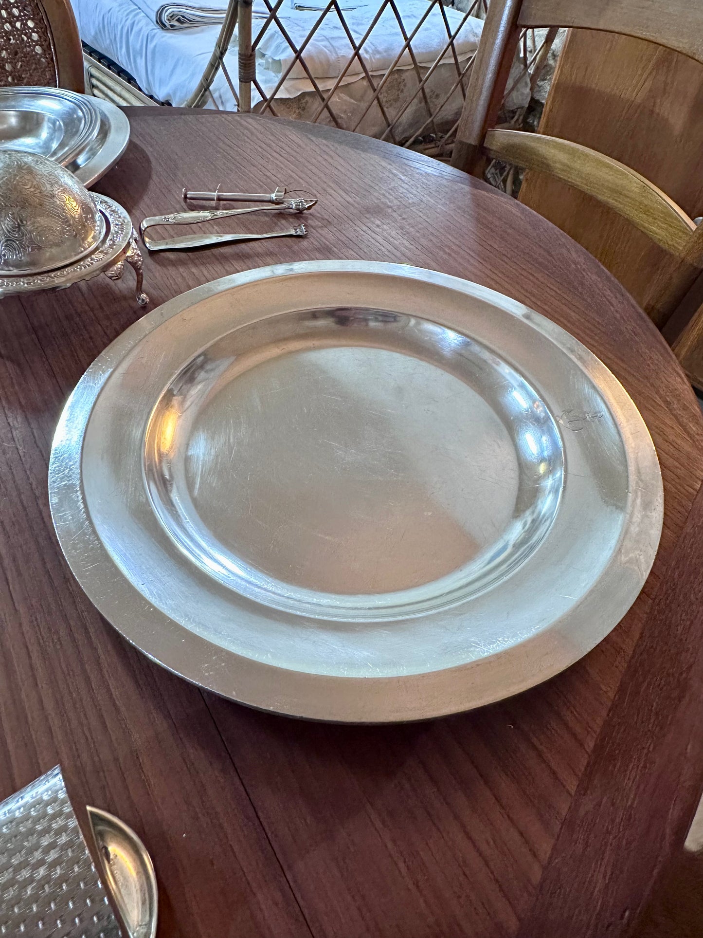 Plat rond en métal argenté Ercuis Marine Nationale
