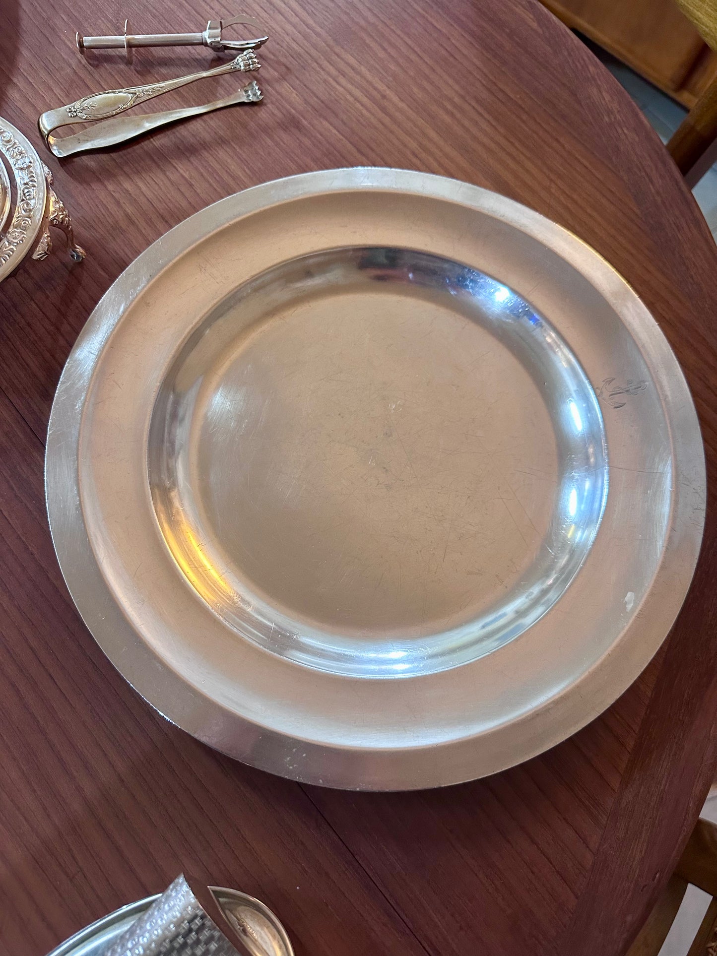 Plat rond en métal argenté Ercuis Marine Nationale