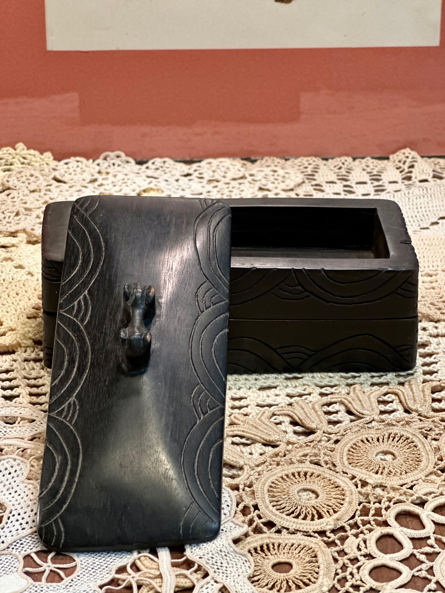 Boite à bijoux en bois d'ébène