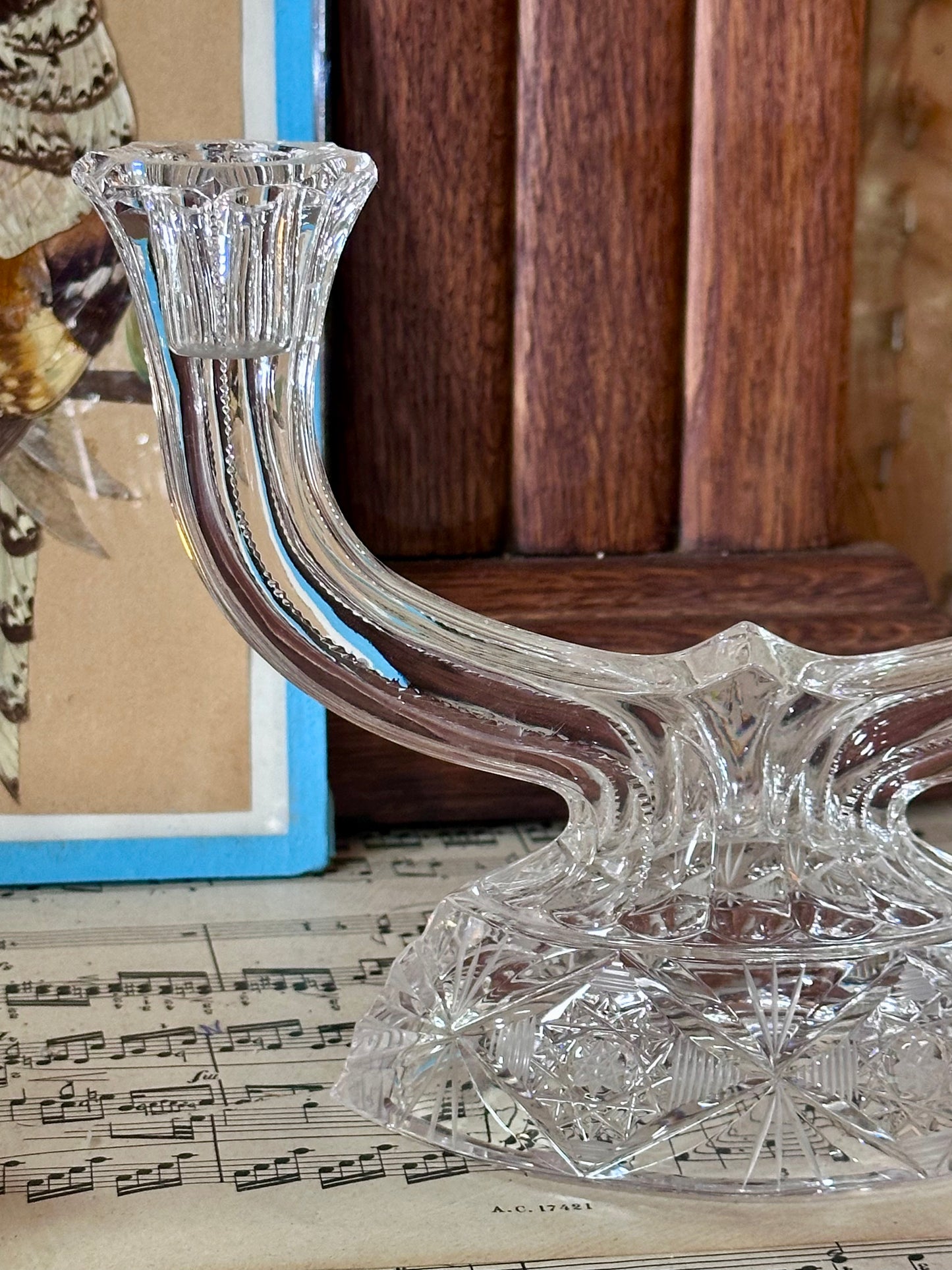Chandelier en verre ciselé