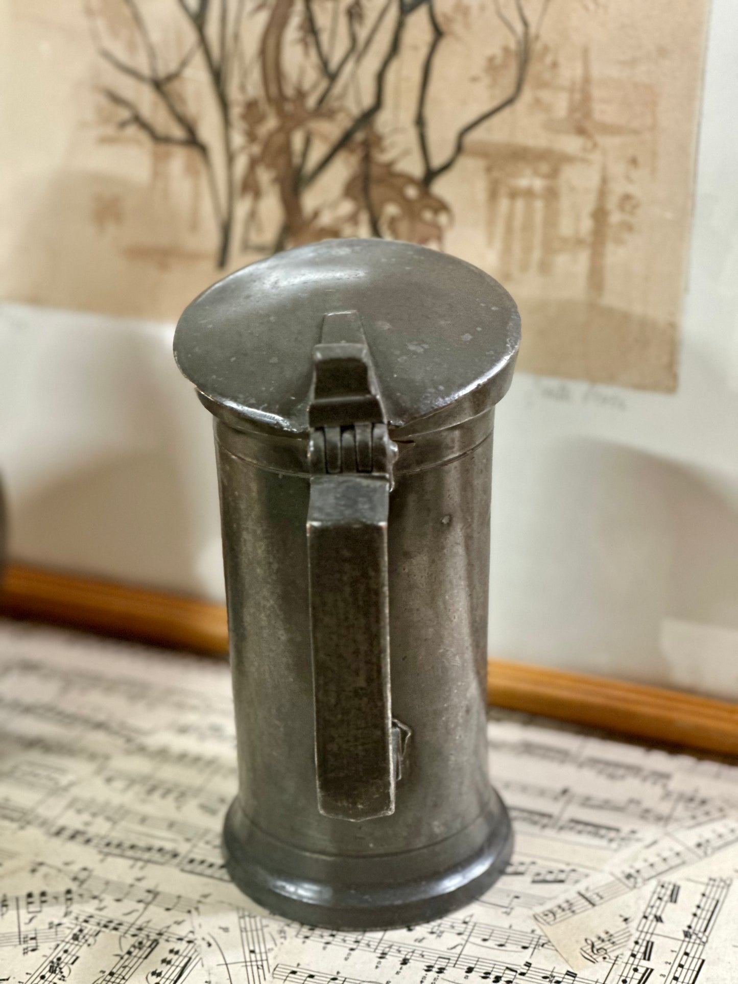 Chope à bière en étain