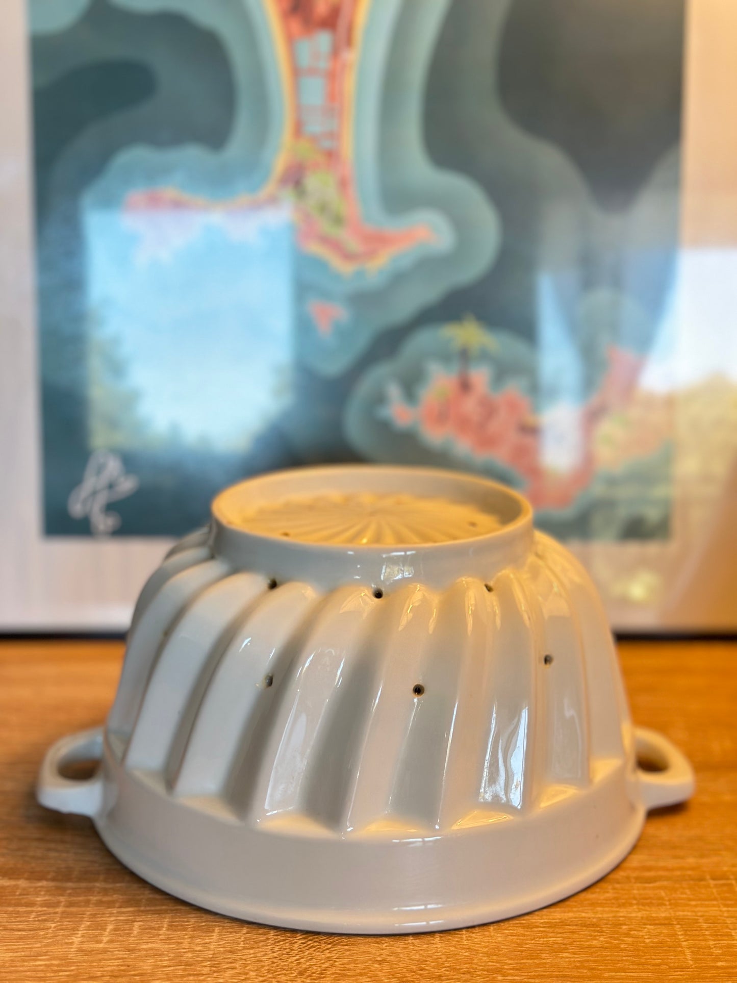 Ancienne passoire à fraises en porcelaine