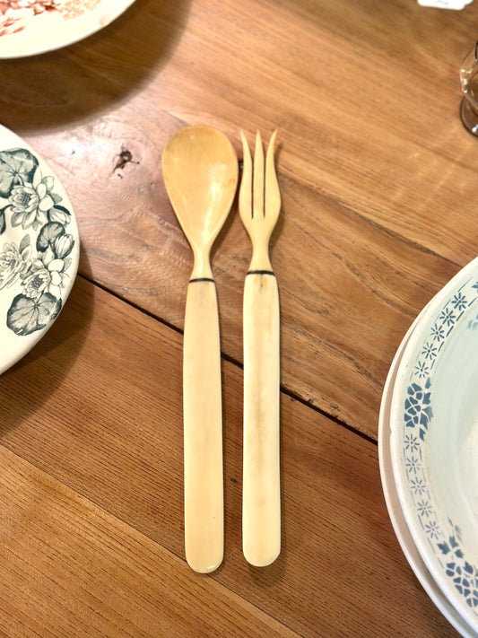 Couverts à salade en corne