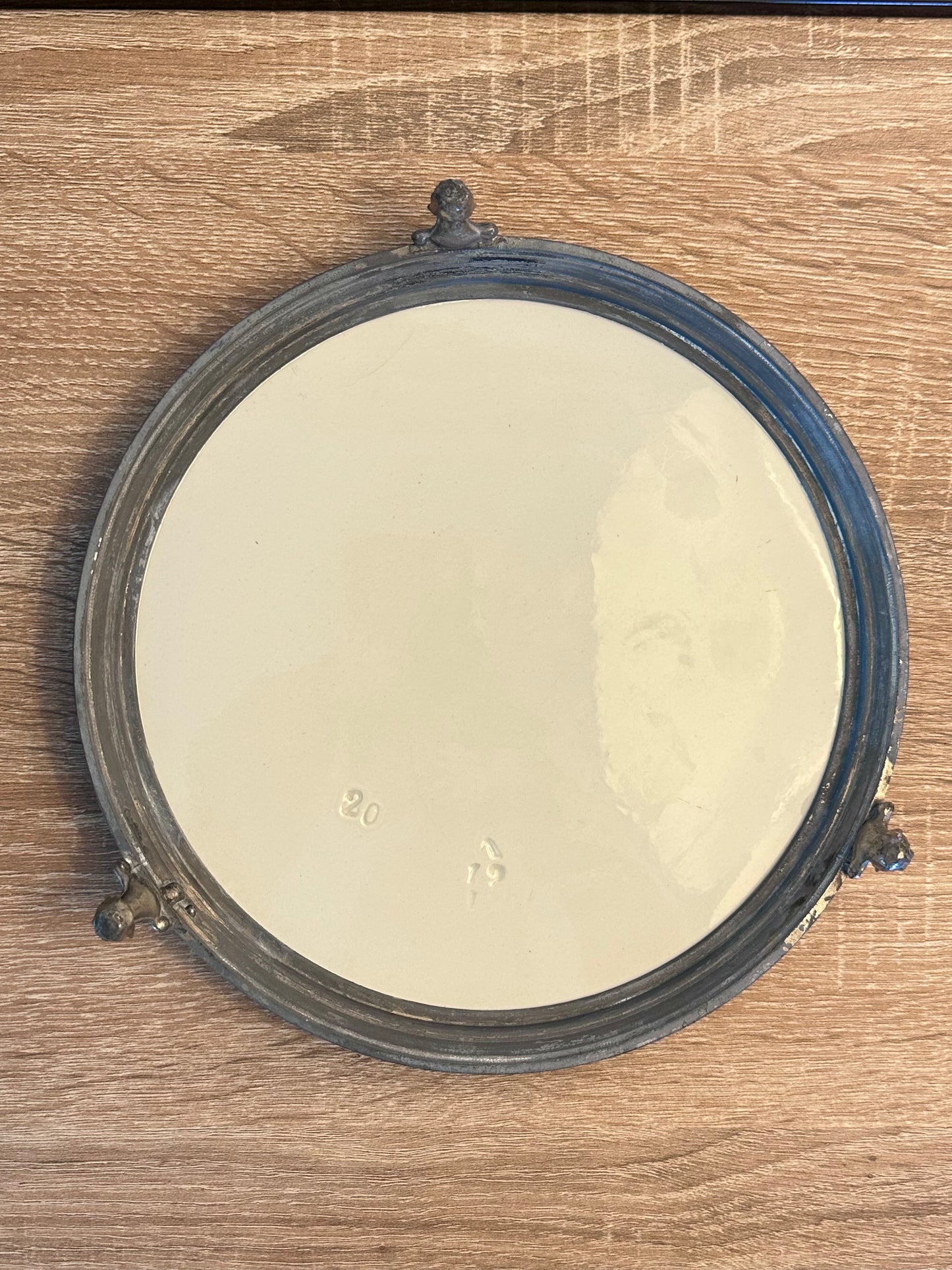 Dessous de plat en porcelaine et métal