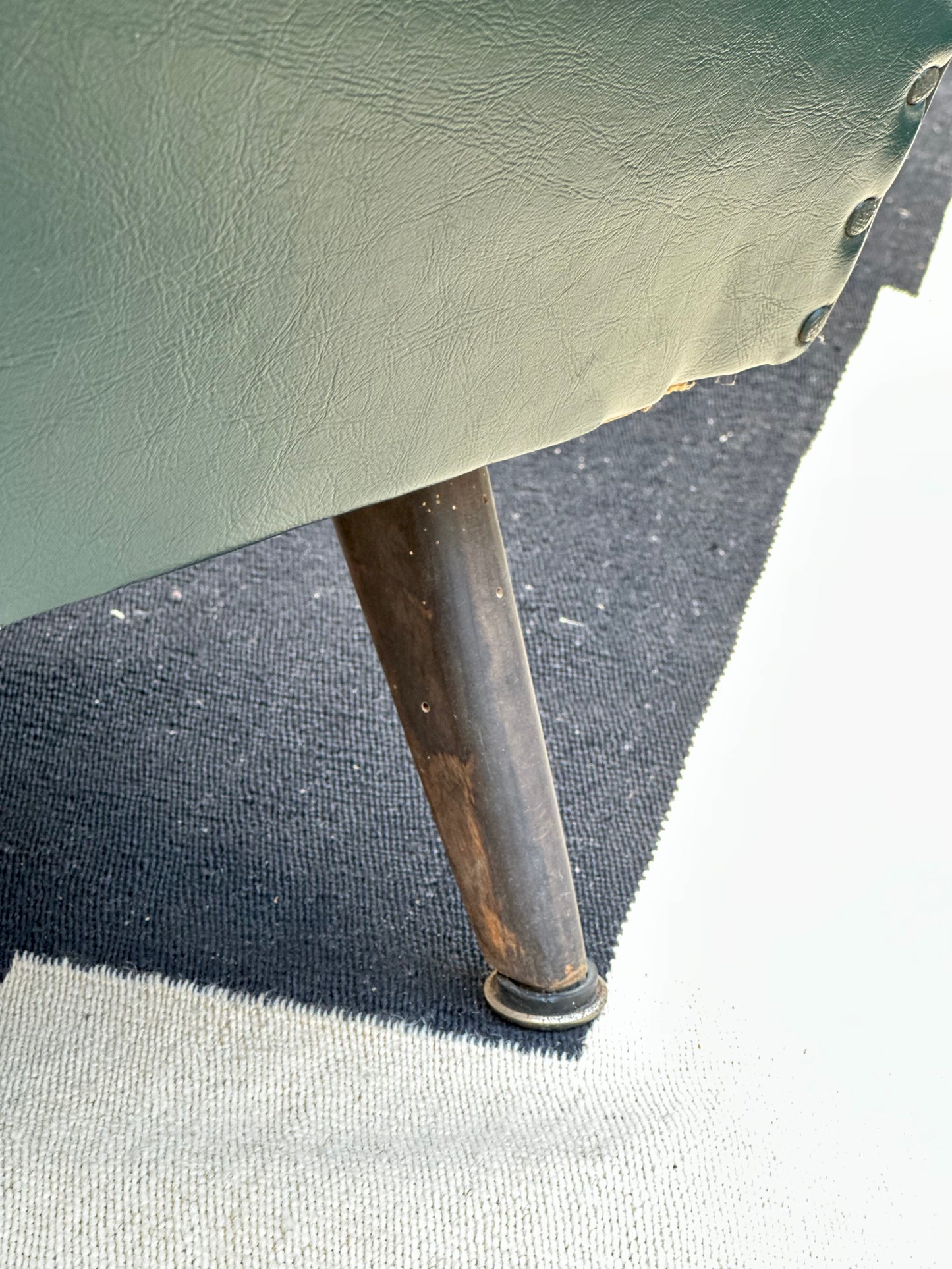 Canapé en Skaï années 60