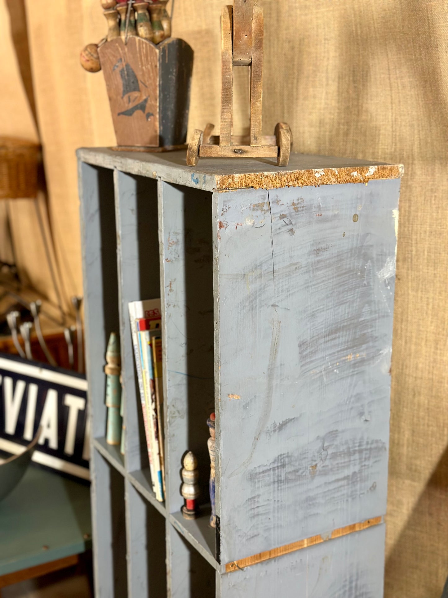 Mini meuble de métier à casiers