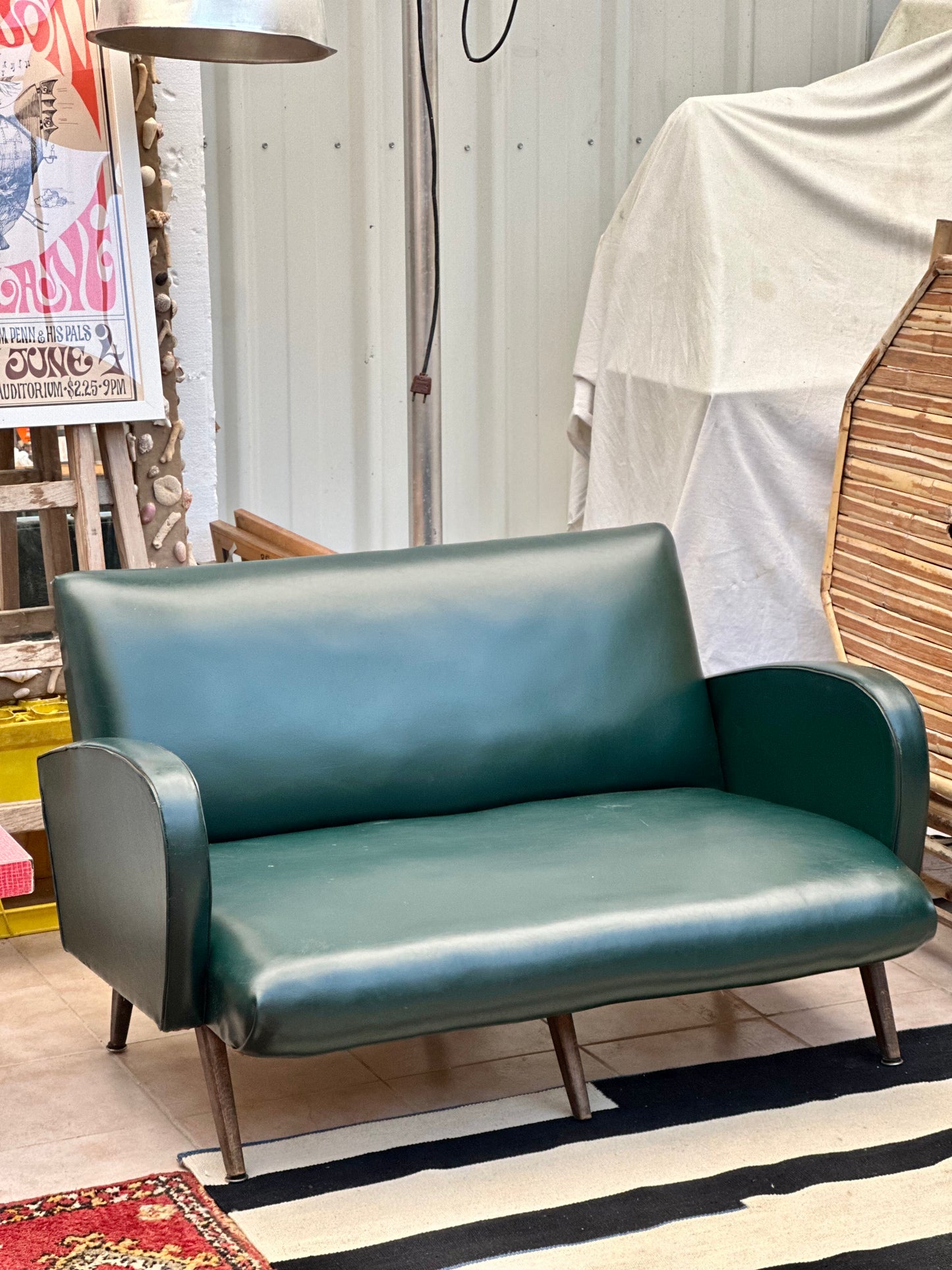 Canapé en Skaï années 60