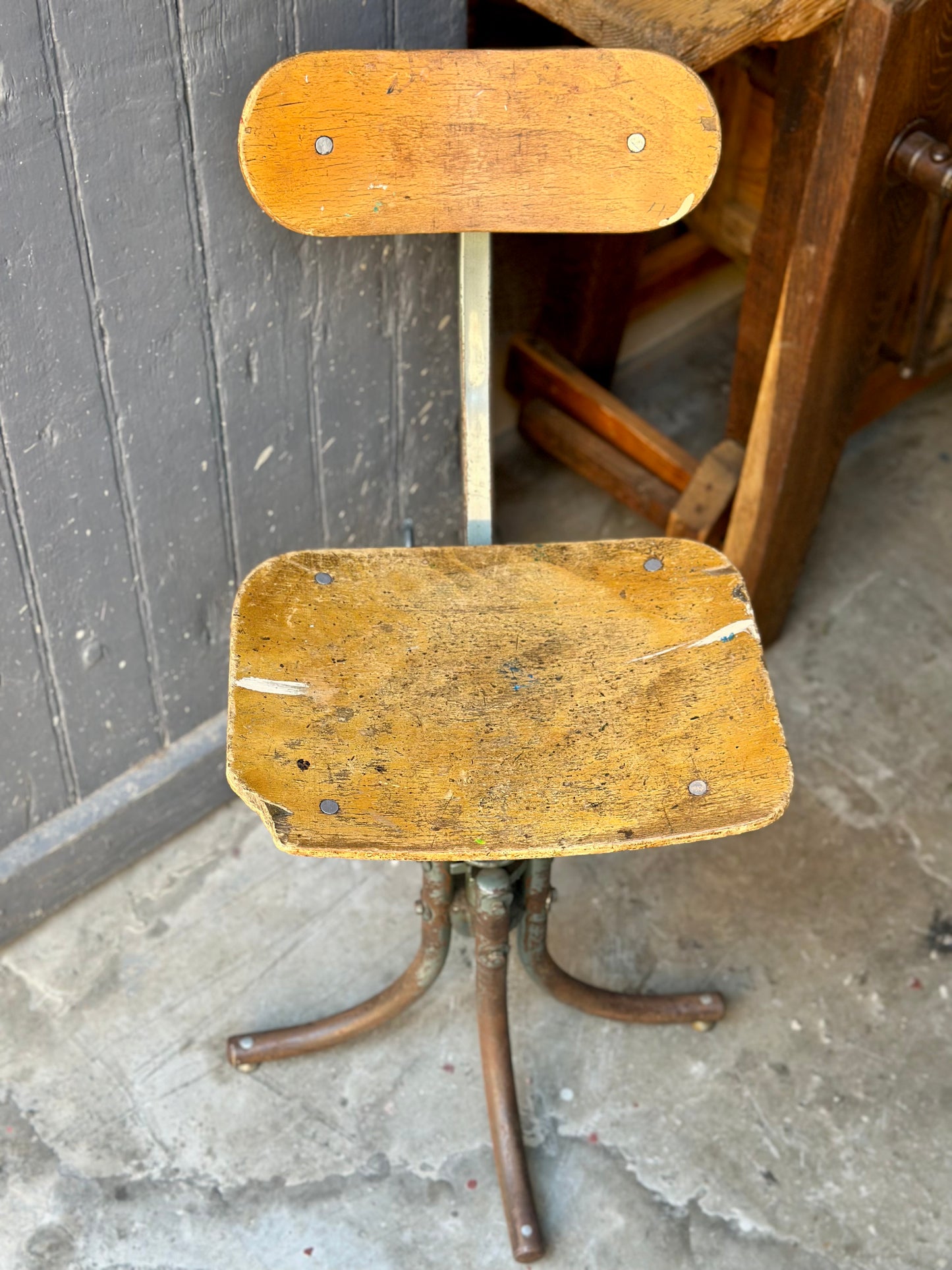 Chaise d’atelier Bienaise