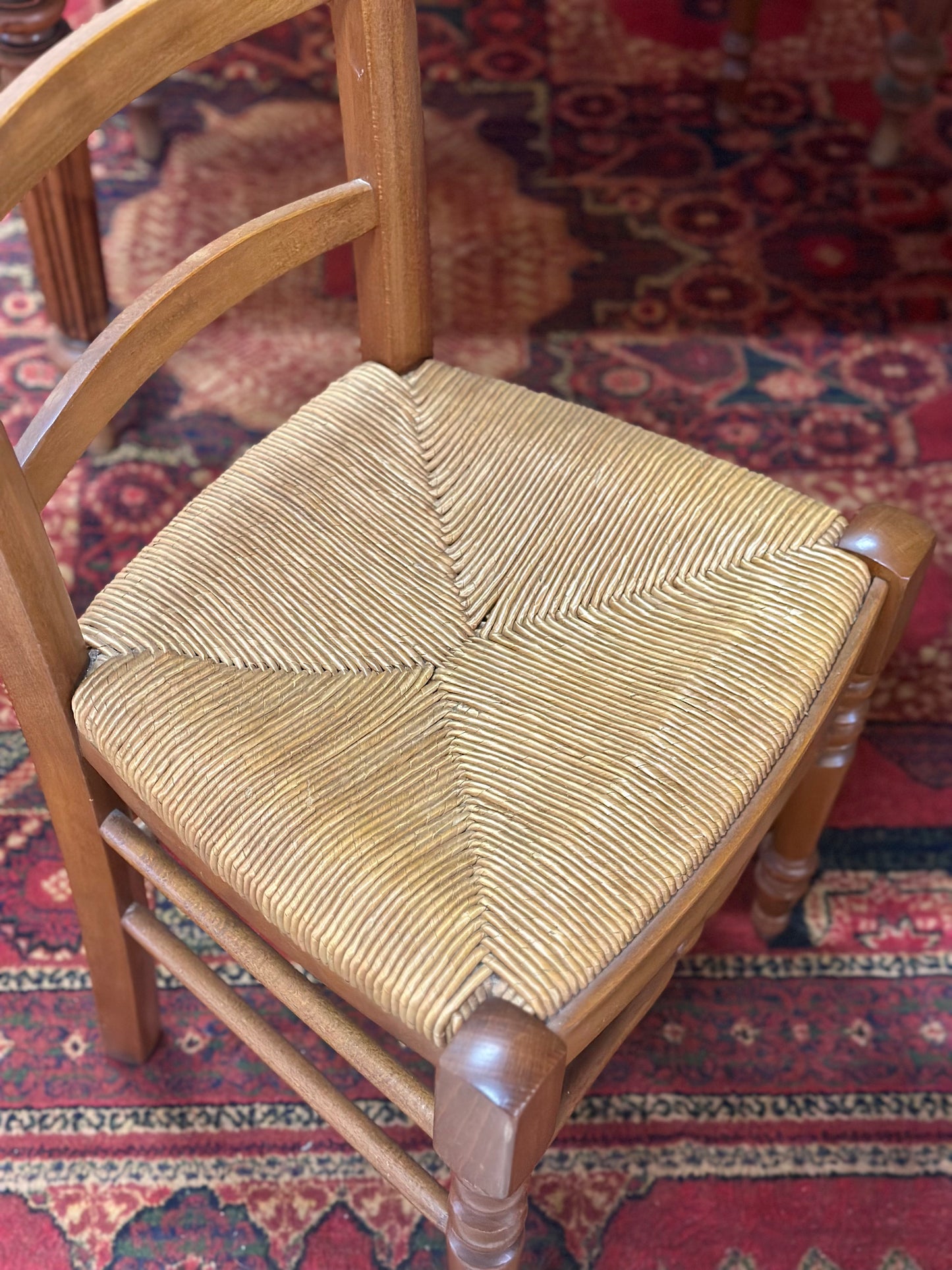 2 chaises paillées en bois