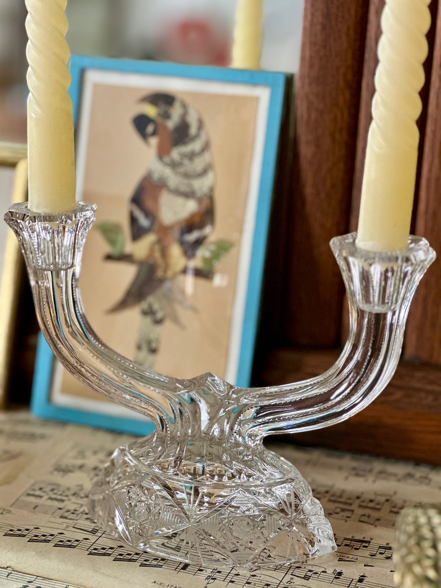 Chandelier en verre ciselé