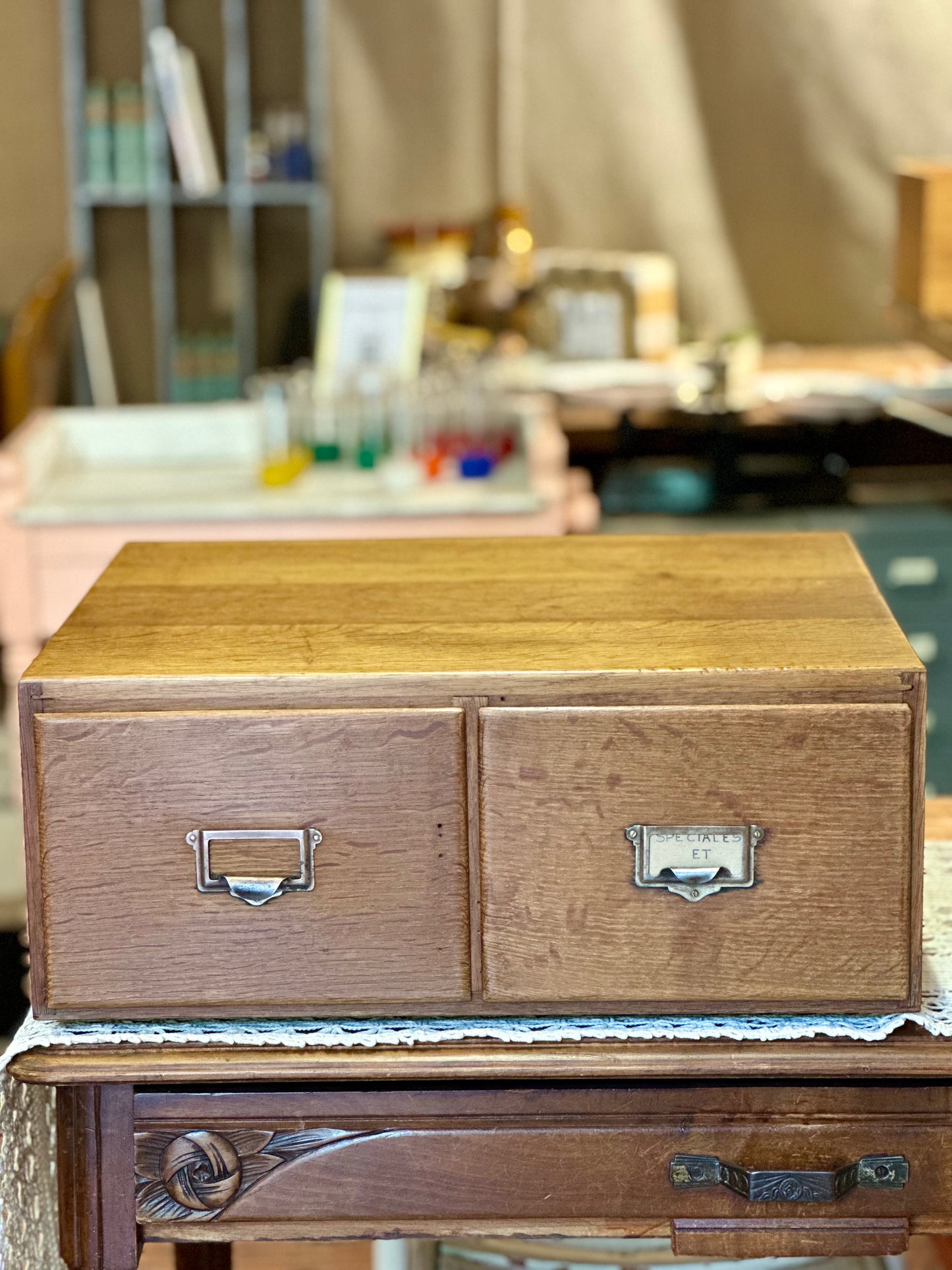 Petit meuble de métier d'atelier
