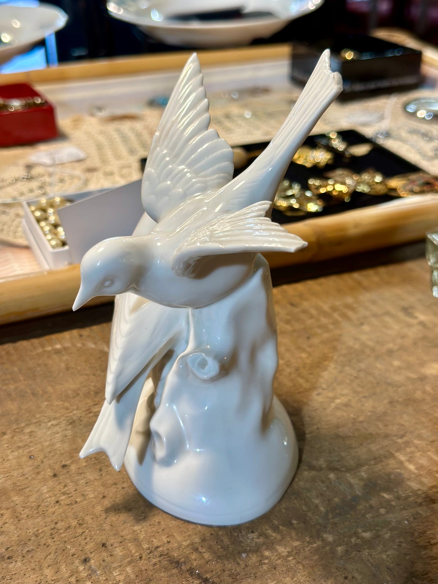 Couple d’oiseaux en porcelaine