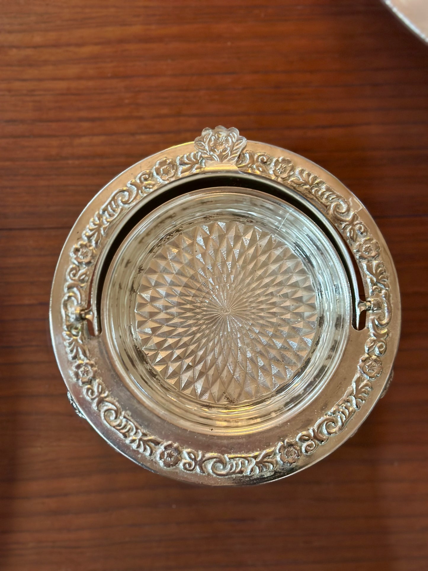 Serviteur à caviar en métal argenté