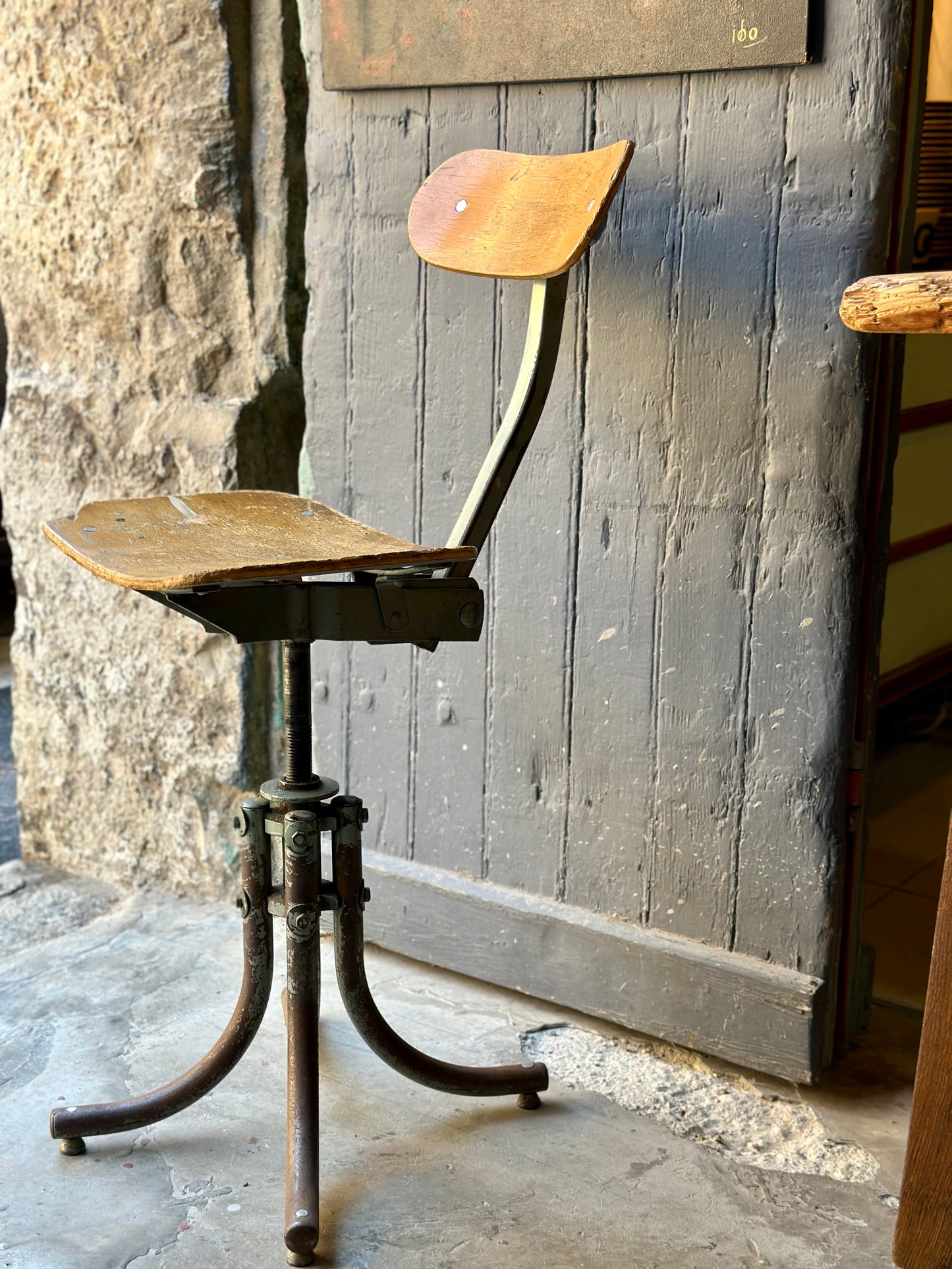 Chaise d’atelier Bienaise