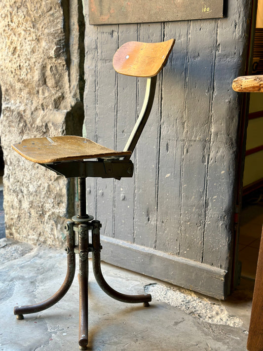 Chaise d’atelier Bienaise