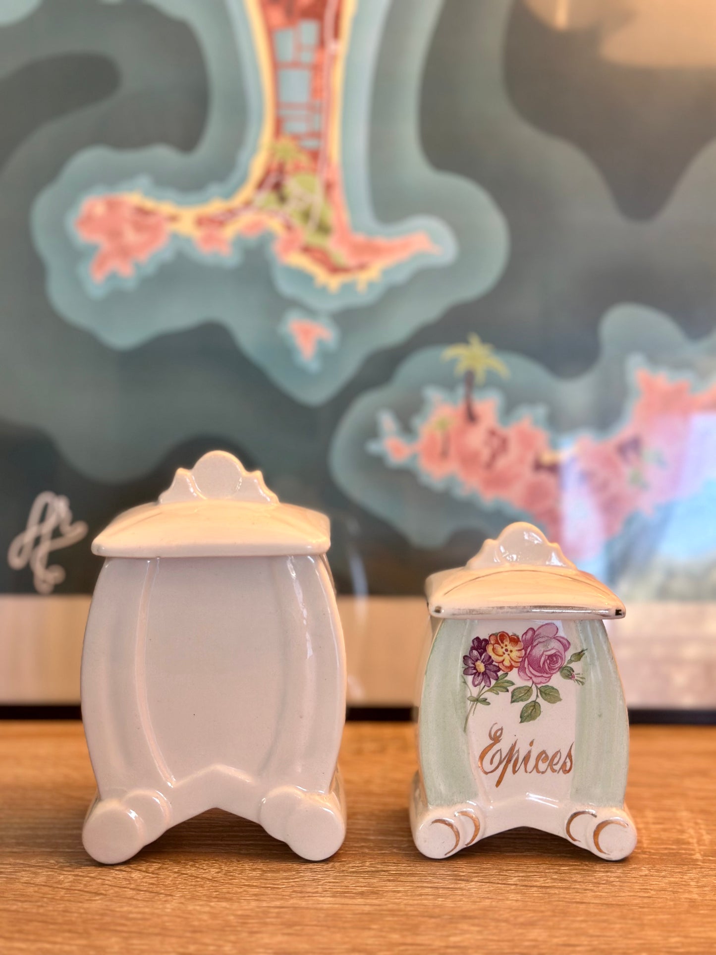 2 petits pots à épices en porcelaine