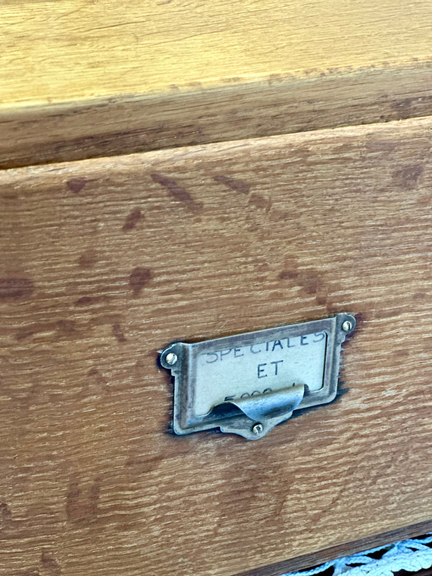 Petit meuble de métier d'atelier