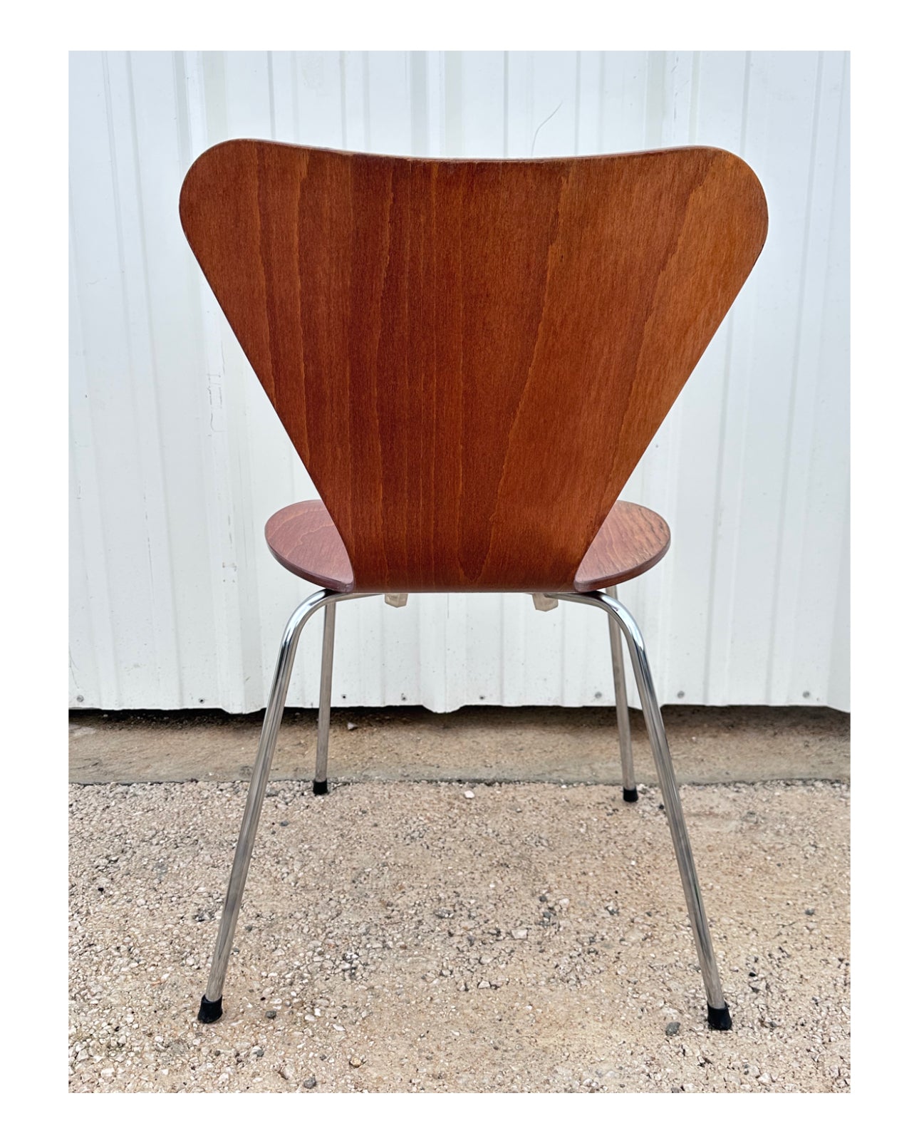 Chaise scandinave vintage inspirée de la Série 7 d'Arne Jacobsen