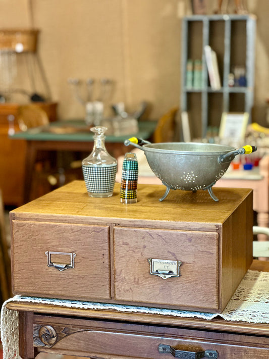 Petit meuble de métier d'atelier