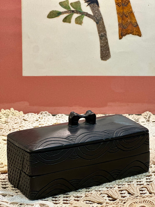 Boite à bijoux en bois d'ébène