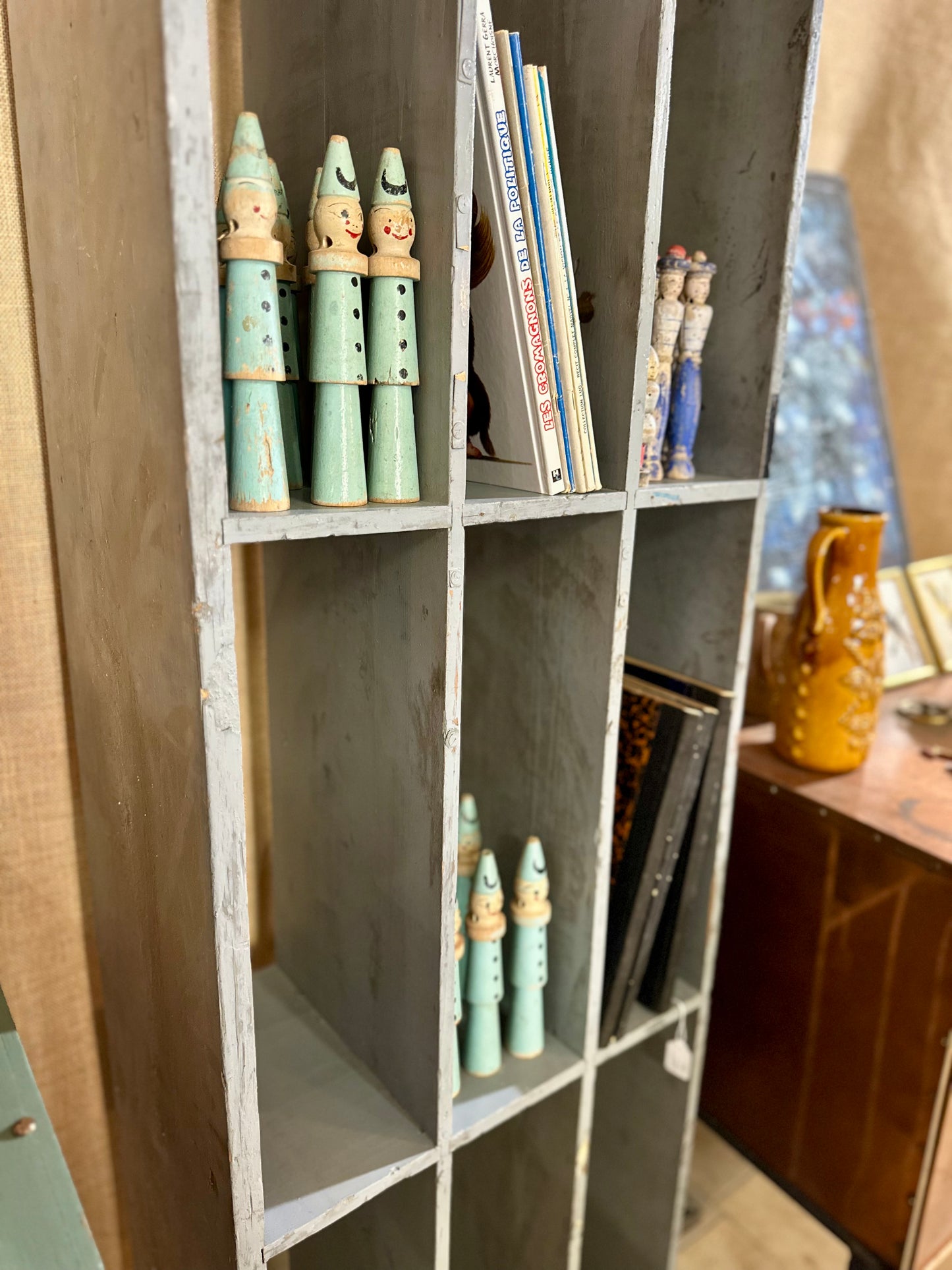 Mini meuble de métier à casiers