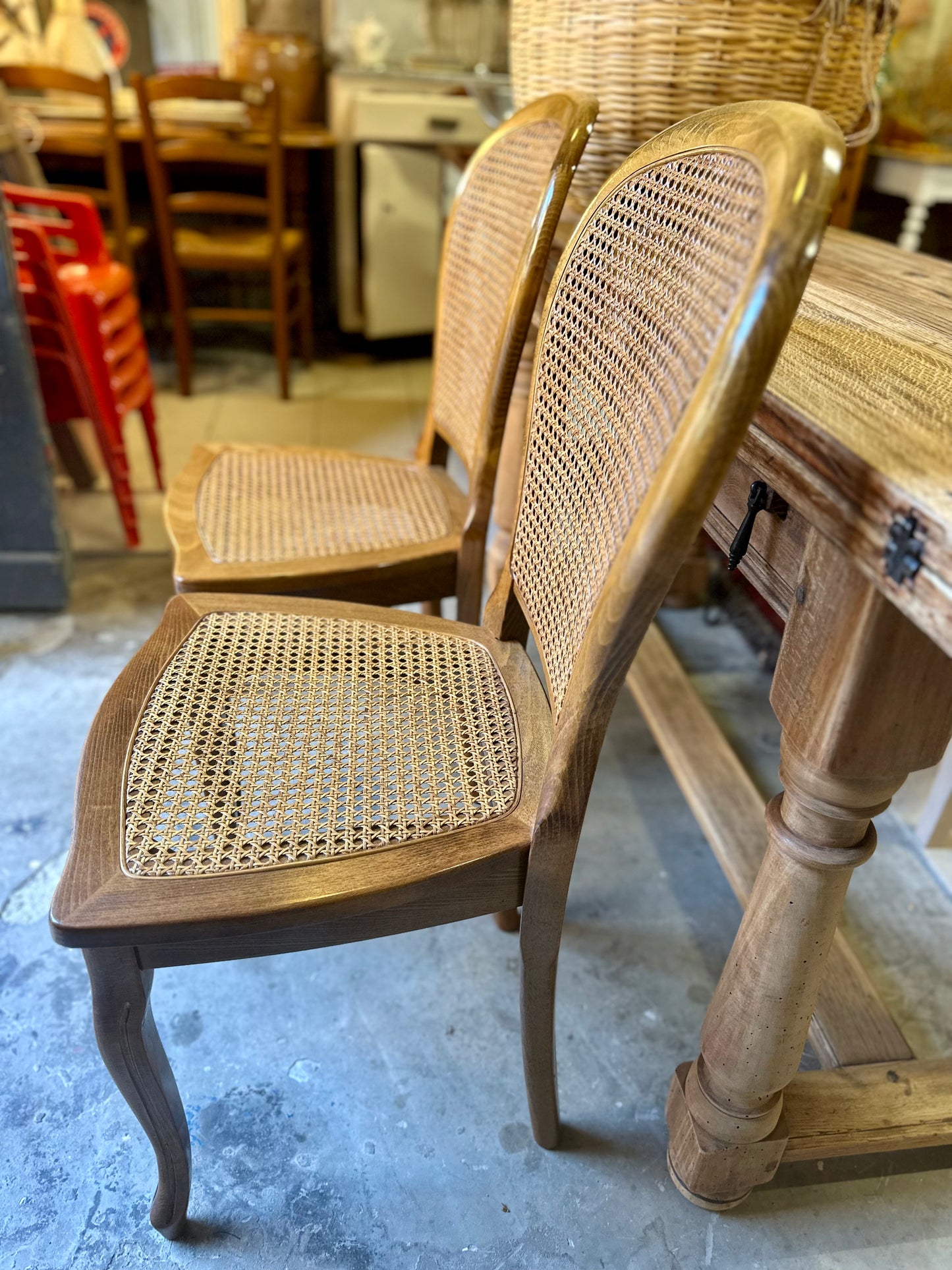 Chaises cannées vintage années 70-80