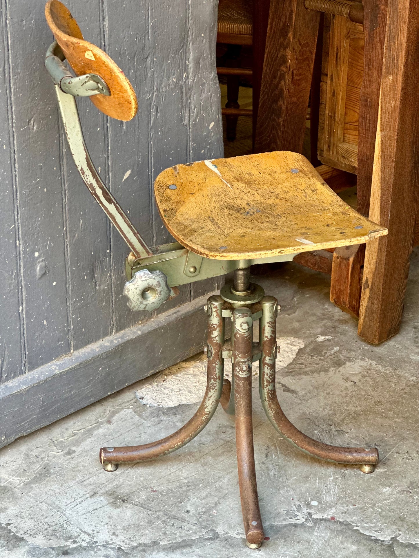 Chaise d’atelier Bienaise