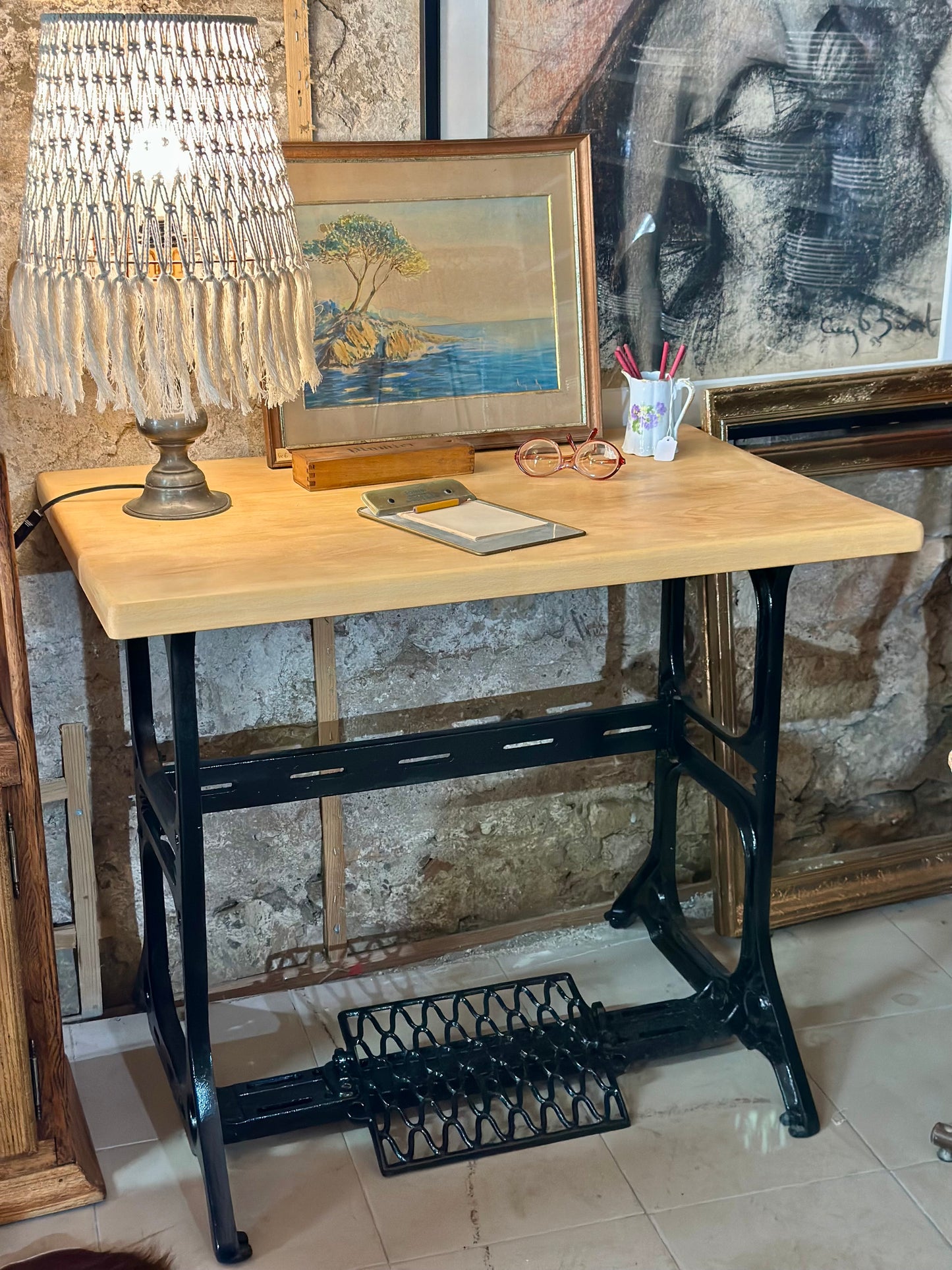 Table piètement machine à coudre