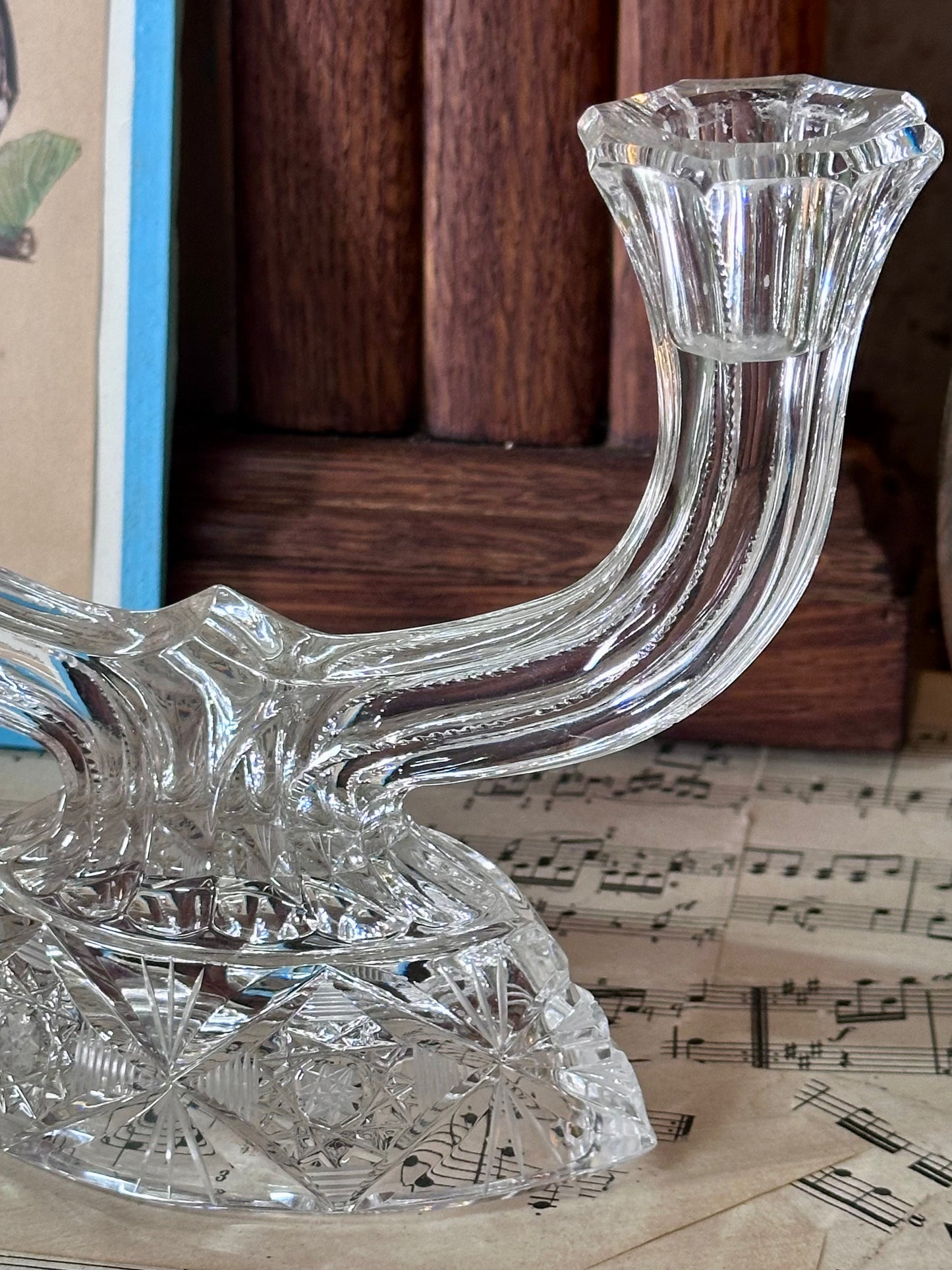 Chandelier en verre ciselé