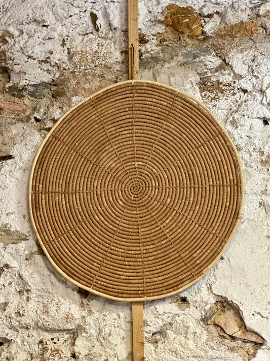 Décoration murale en osier