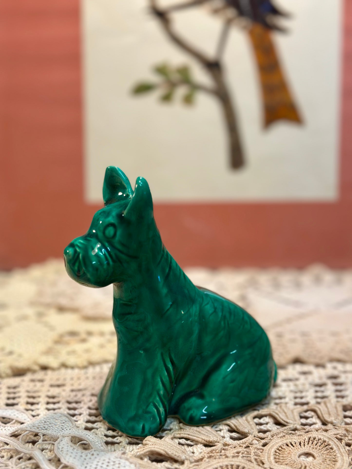 Fox-terrier en porcelaine de Limoges