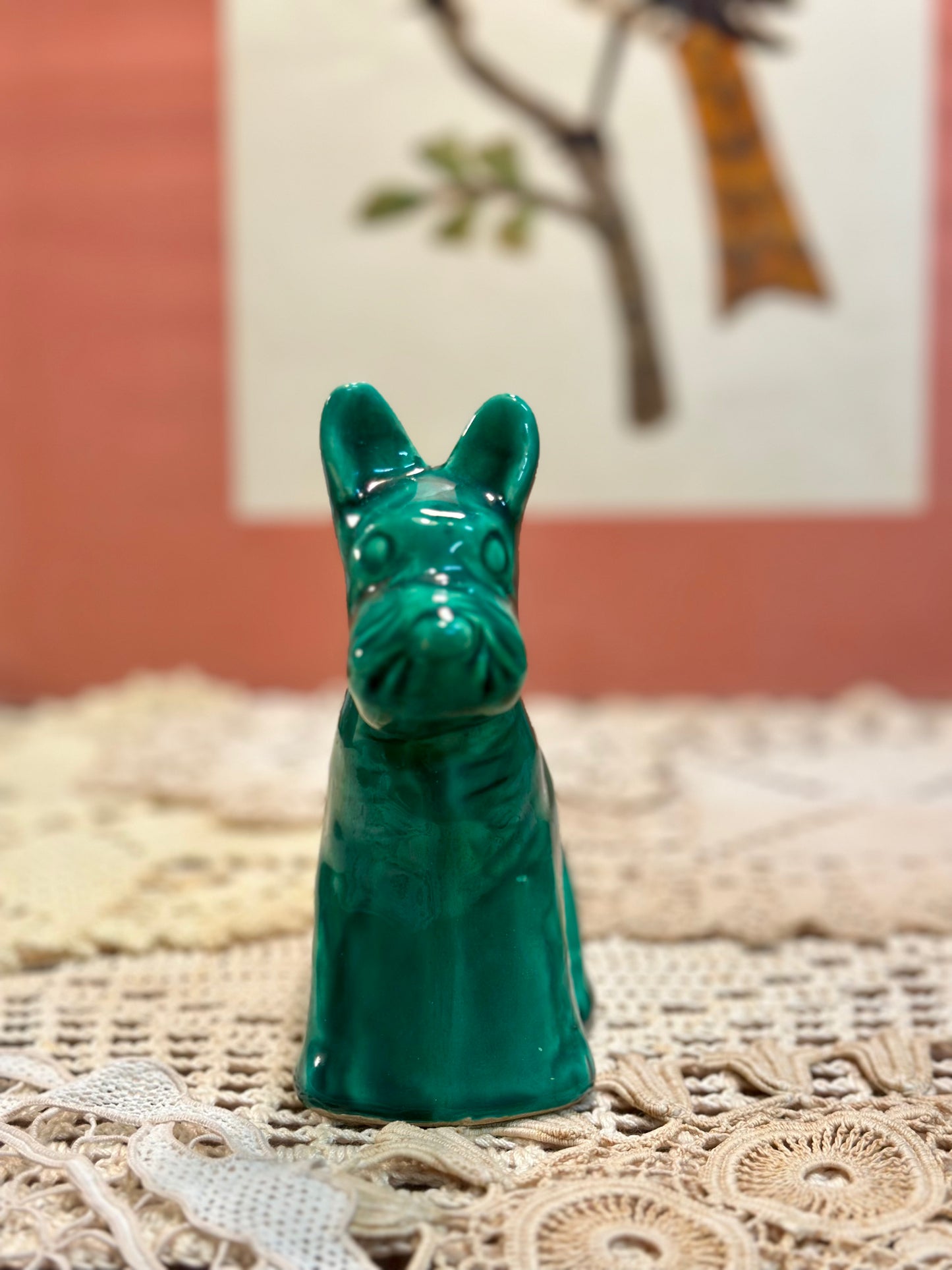 Fox-terrier en porcelaine de Limoges