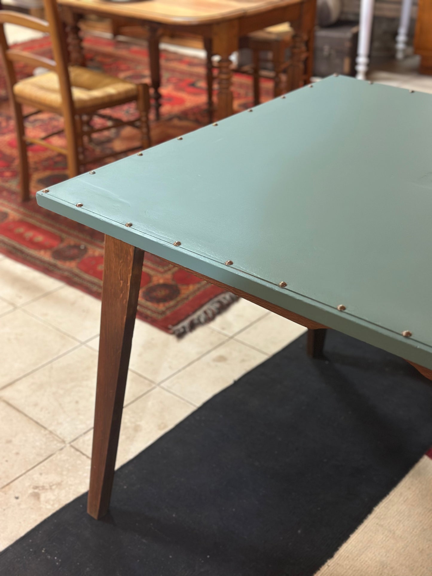 Table piètement compas