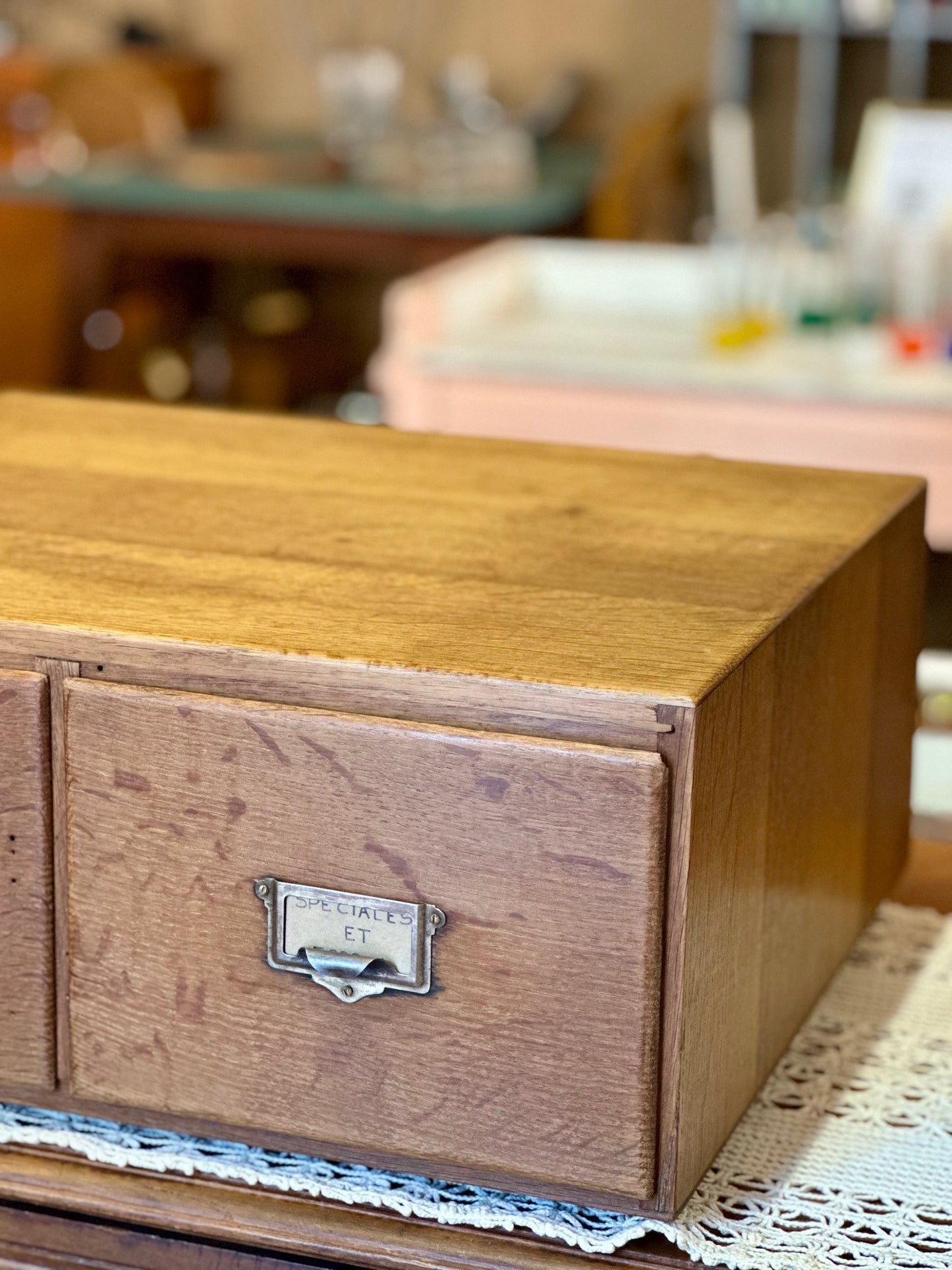 Petit meuble de métier d'atelier