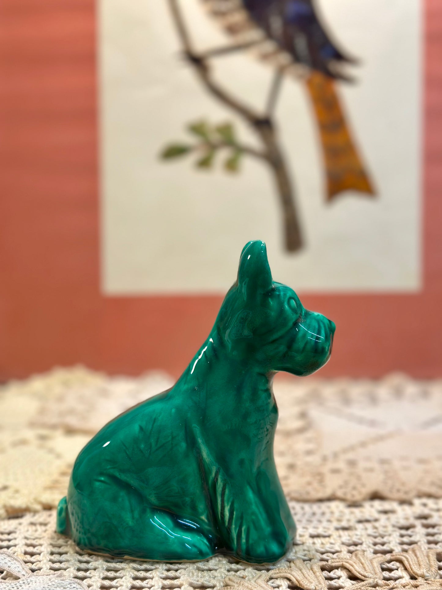 Fox-terrier en porcelaine de Limoges