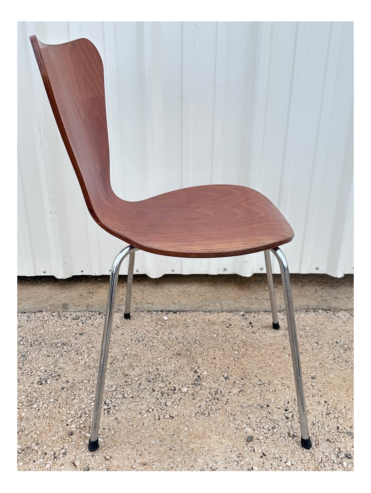 Chaise scandinave vintage inspirée de la Série 7 d'Arne Jacobsen