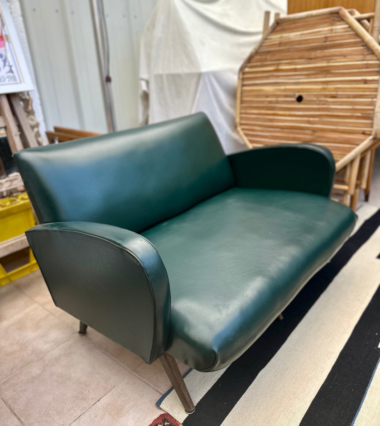Canapé en Skaï années 60