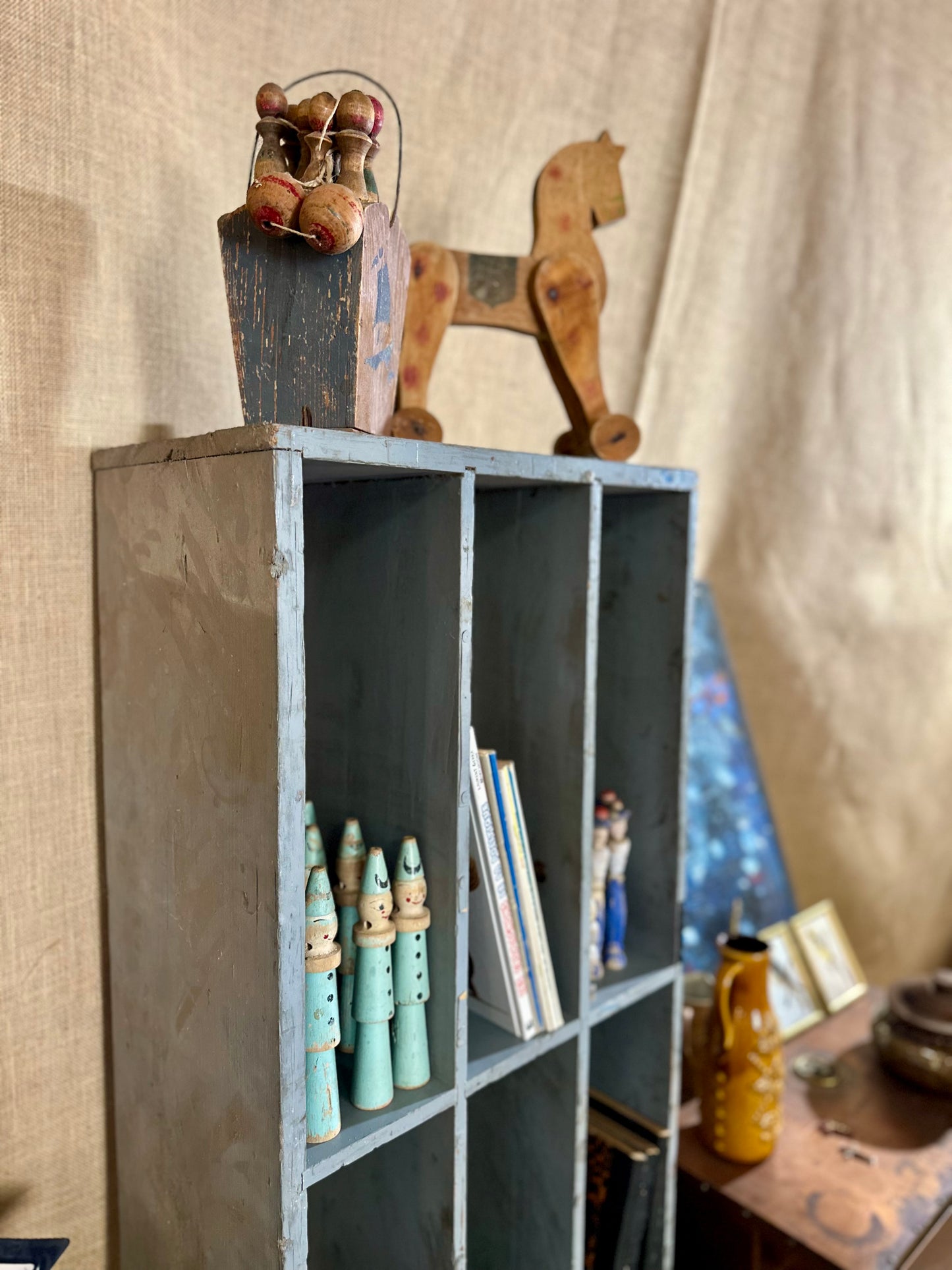 Mini meuble de métier à casiers