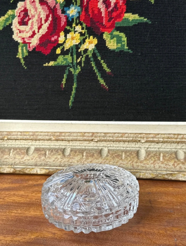 Bonbonnière ou boîte à bijoux en verre