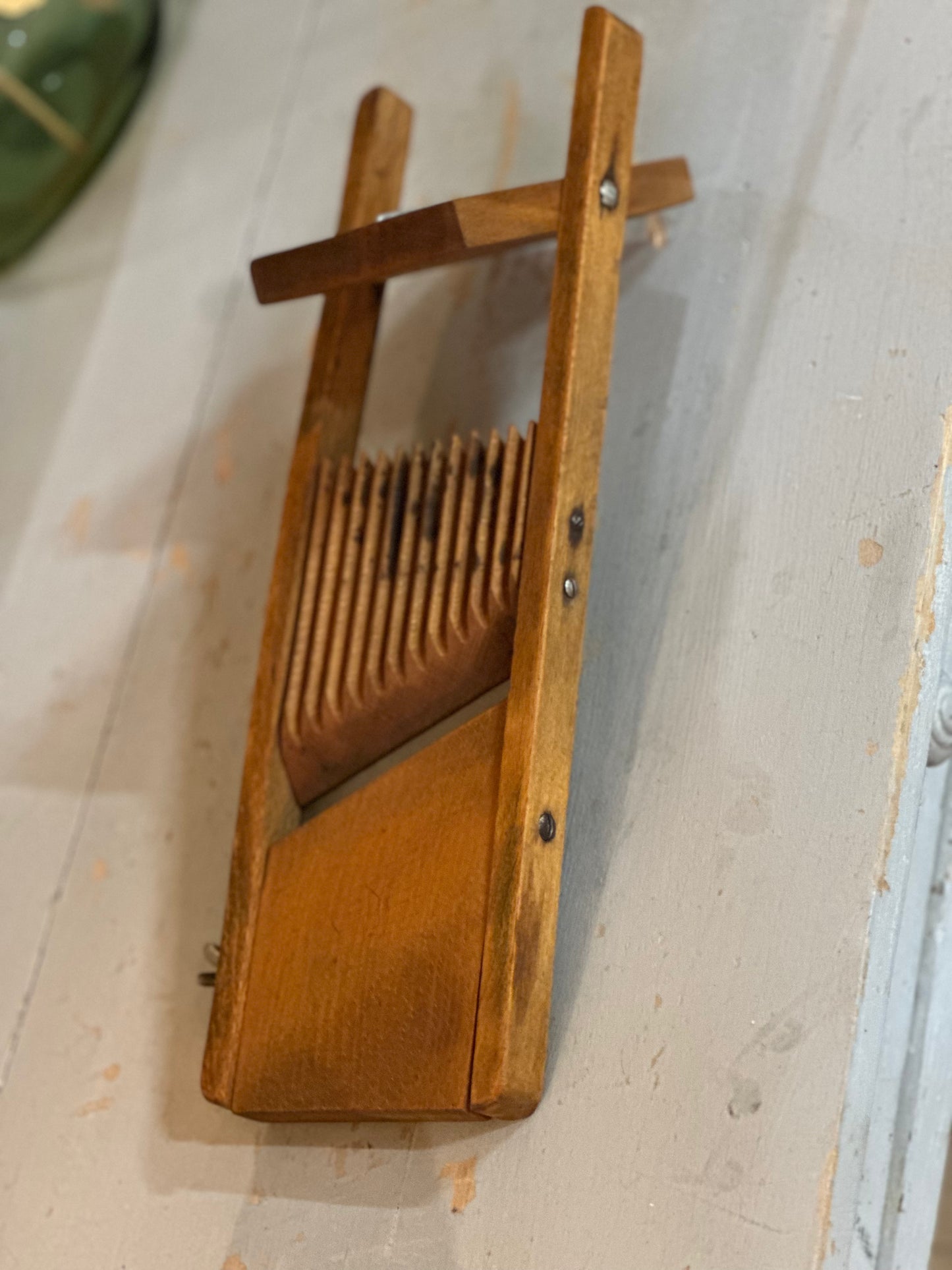 Ancienne mandoline en bois