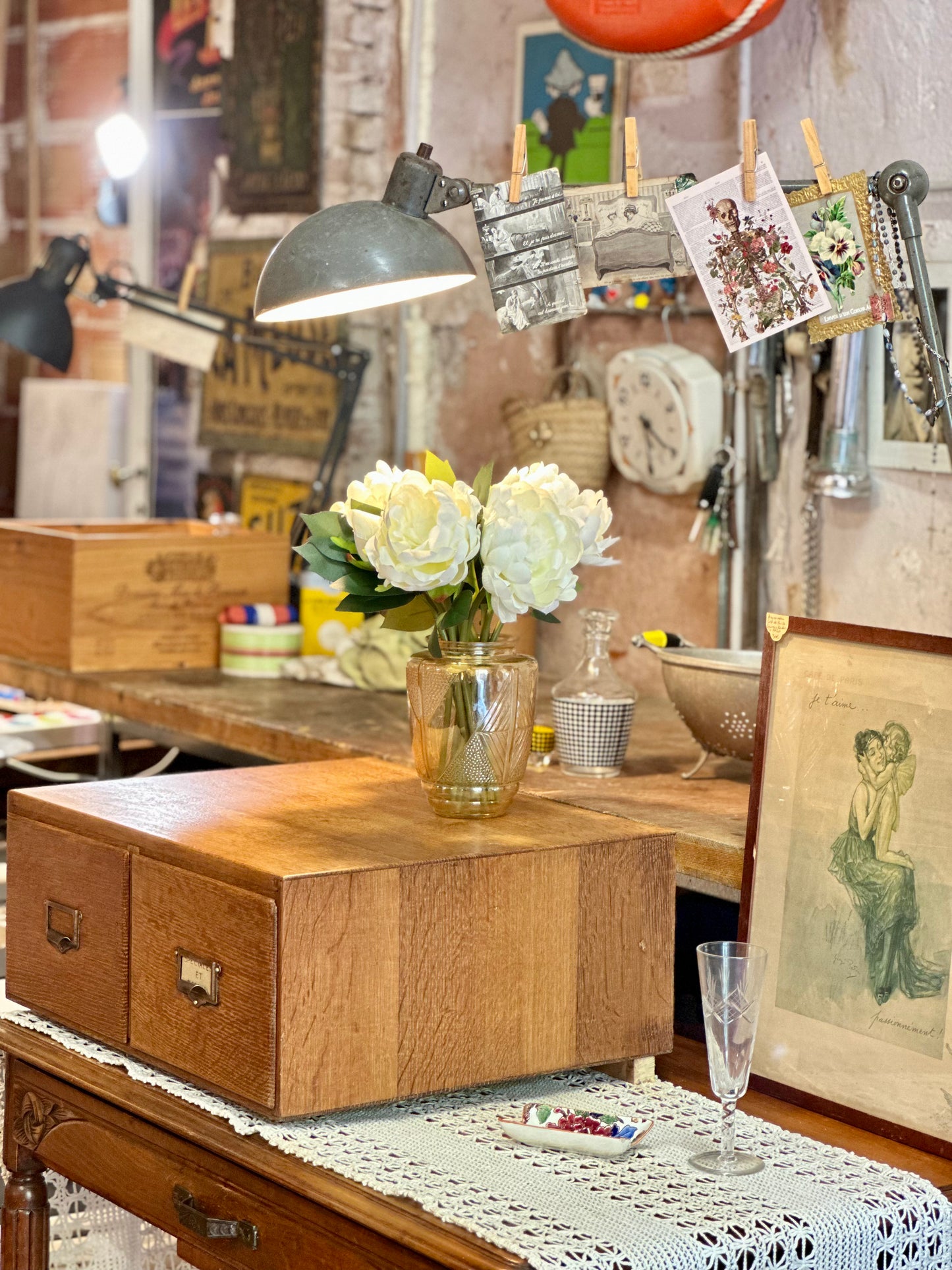 Petit meuble de métier d'atelier