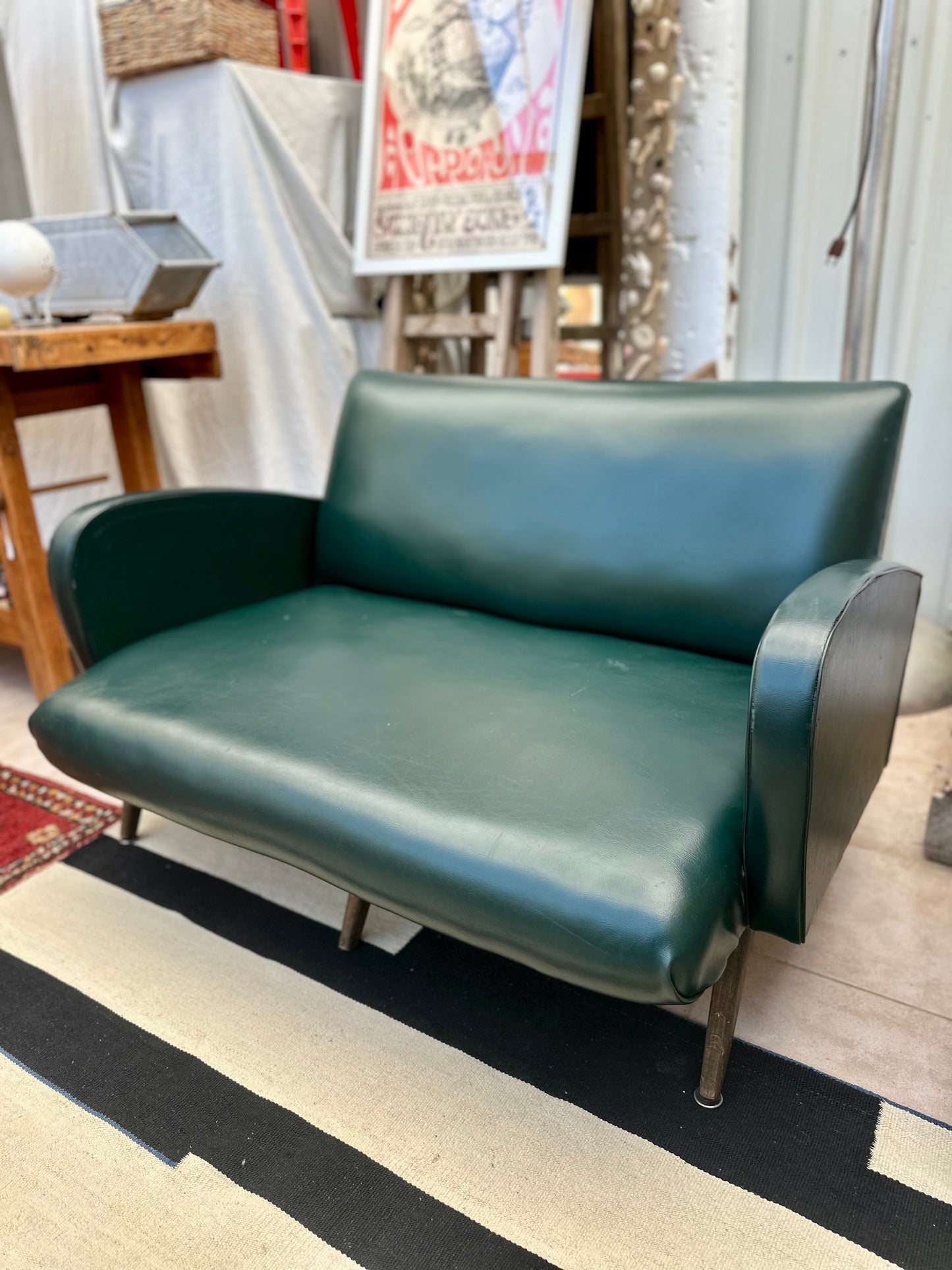 Canapé en Skaï années 60