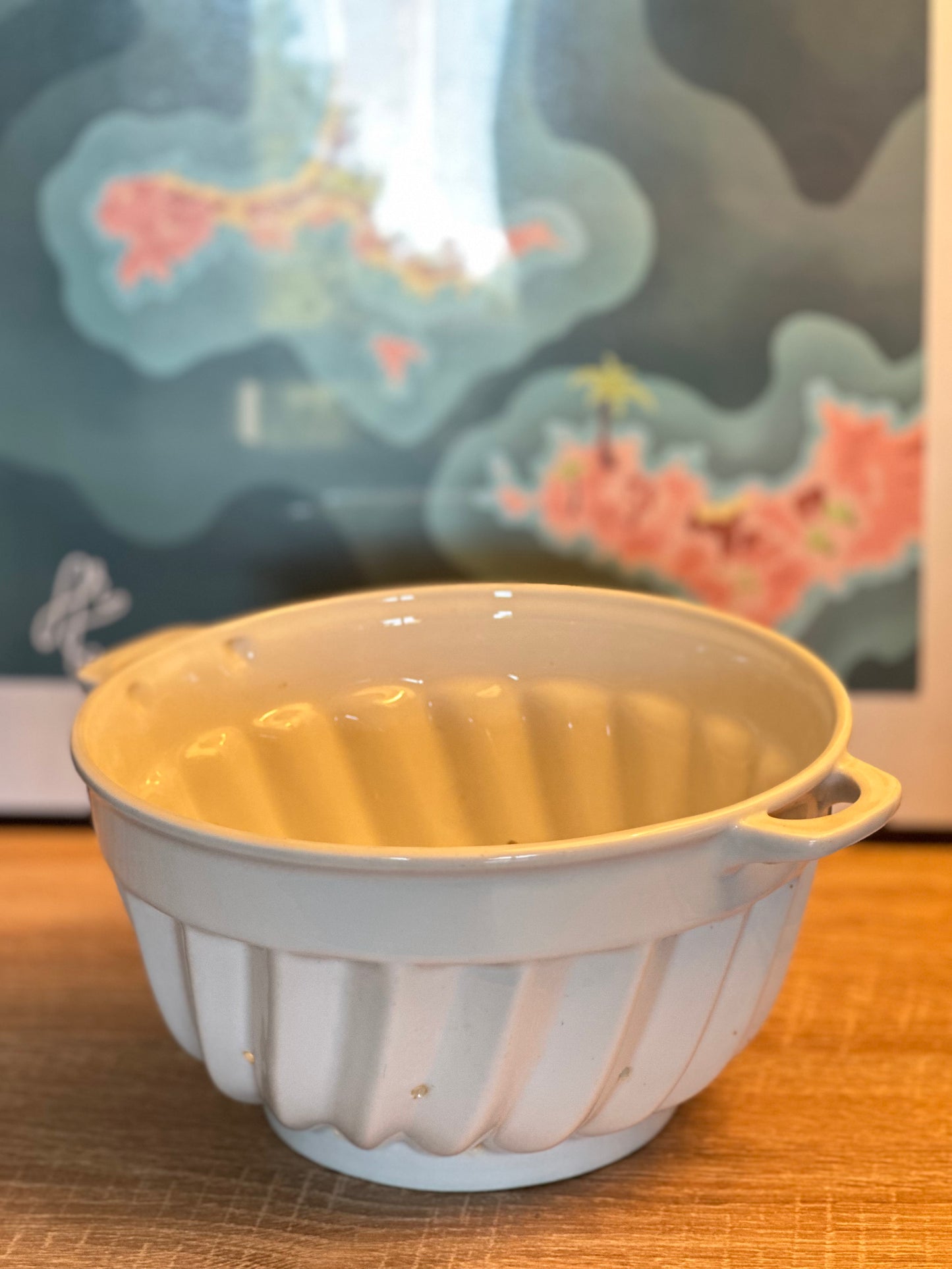 Ancienne passoire à fraises en porcelaine